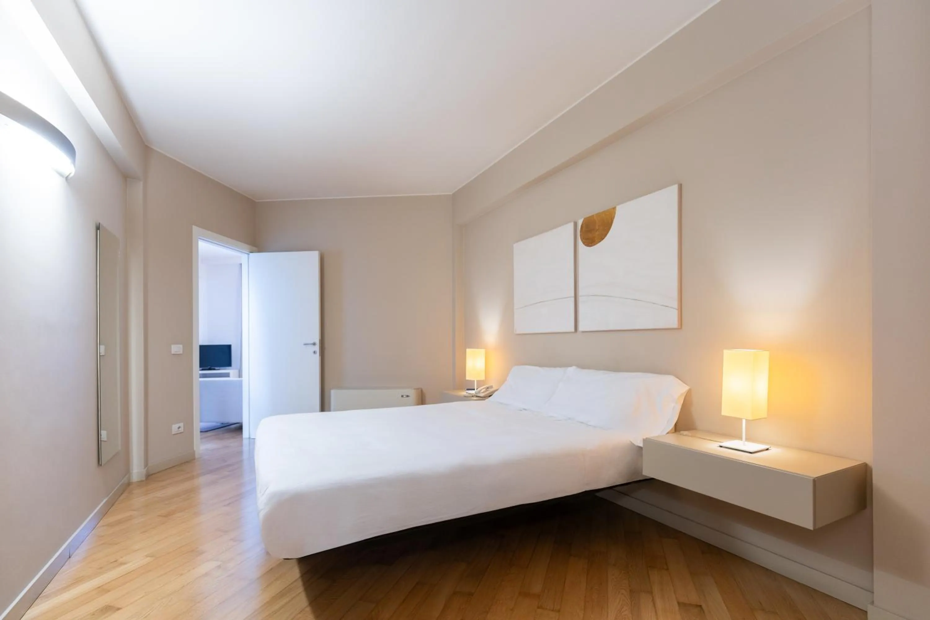 Bedroom, Bed in Home 15 Residence Hotel