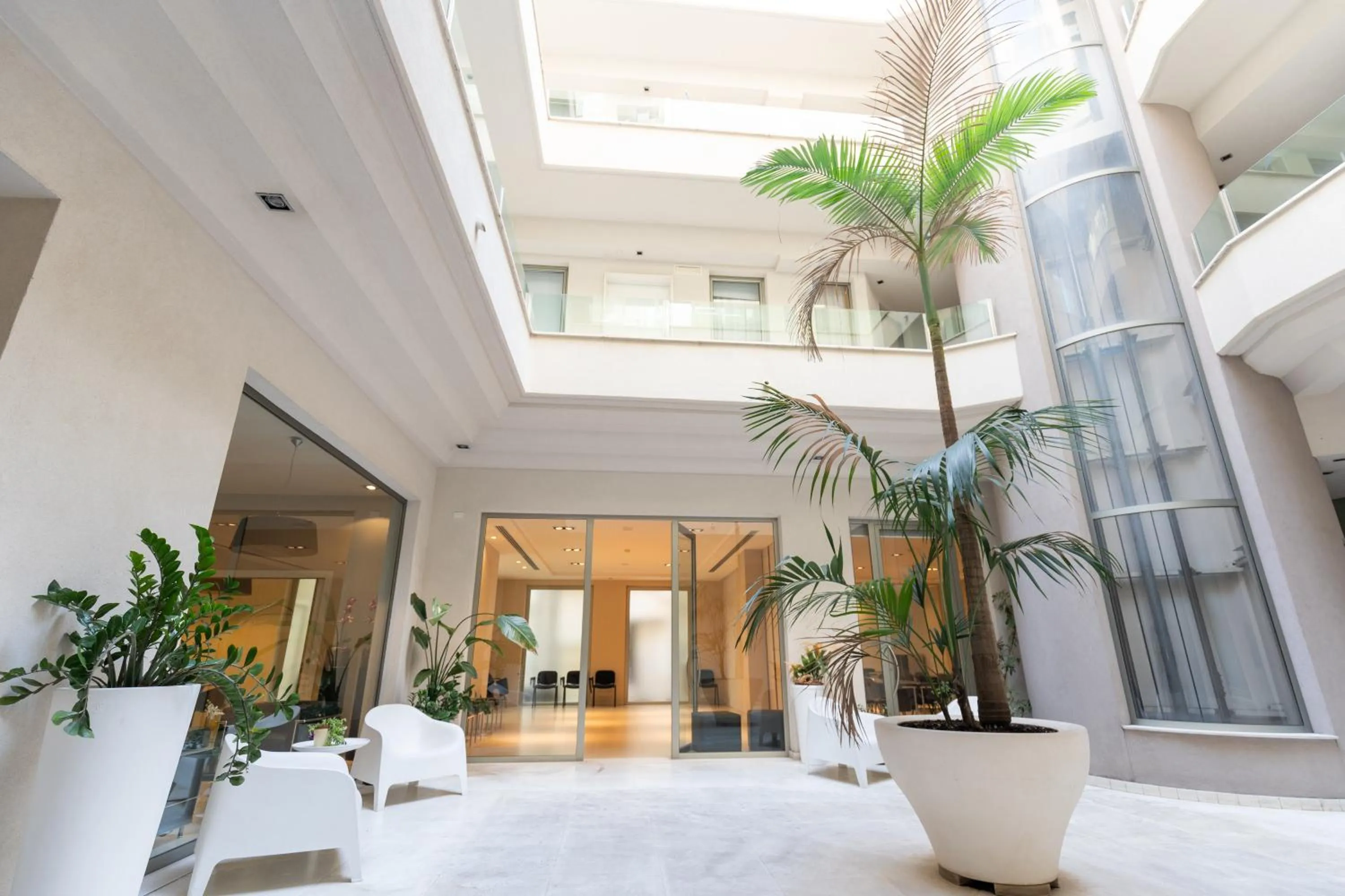 Patio in Home 15 Residence Hotel