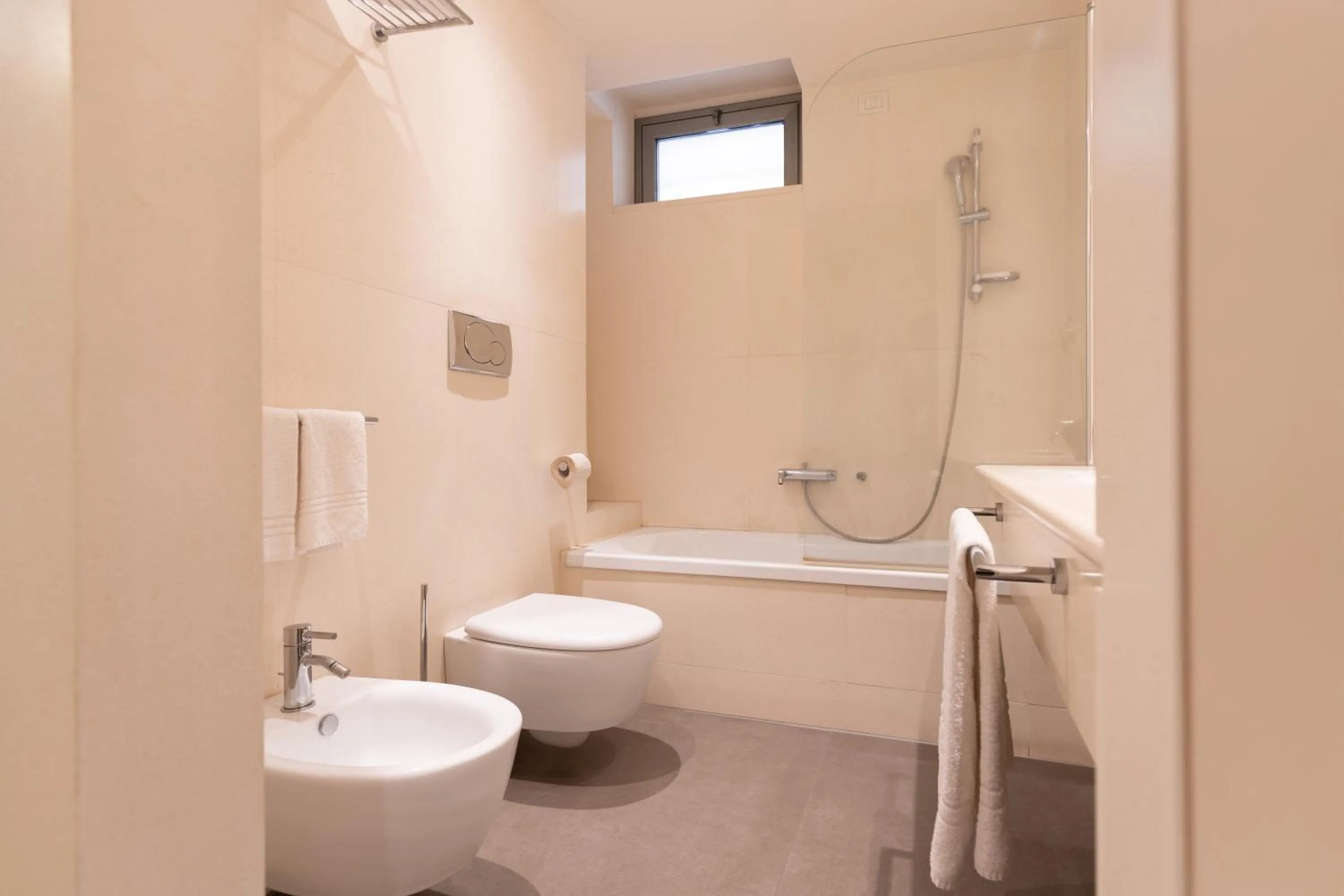 Bathroom in Home 15 Residence Hotel