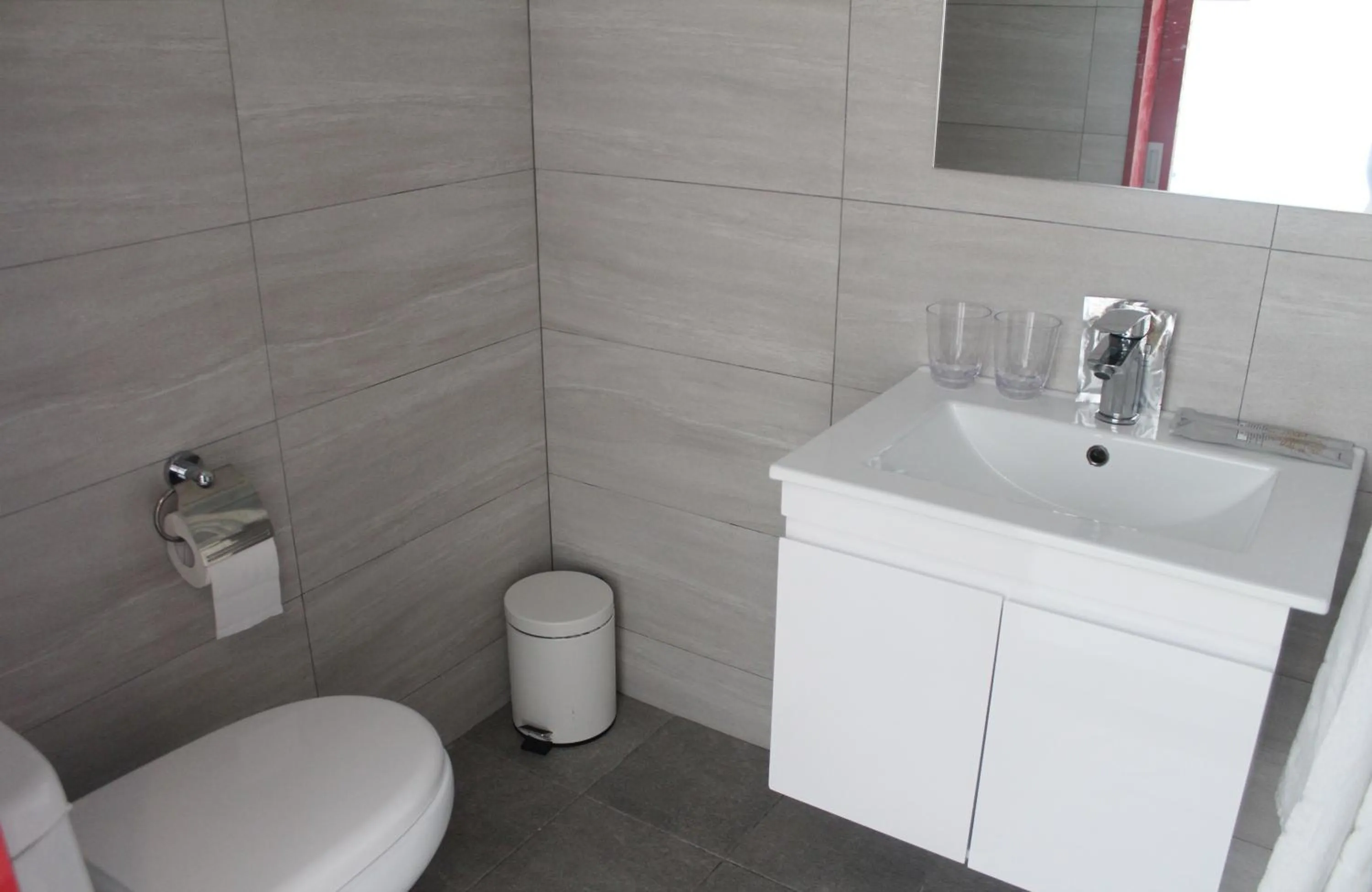 Toilet in 4Plus Hostel