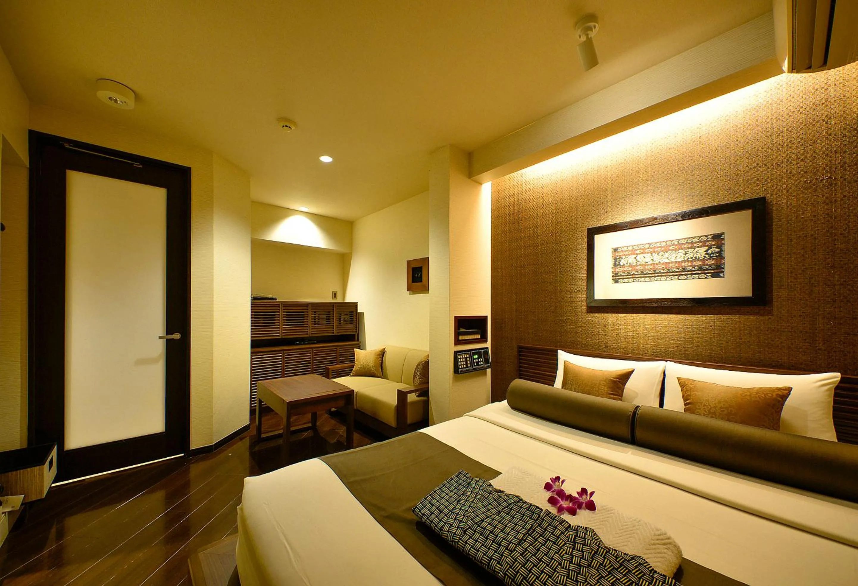 Bedroom, Bed in AROMA+ (Adult Only)