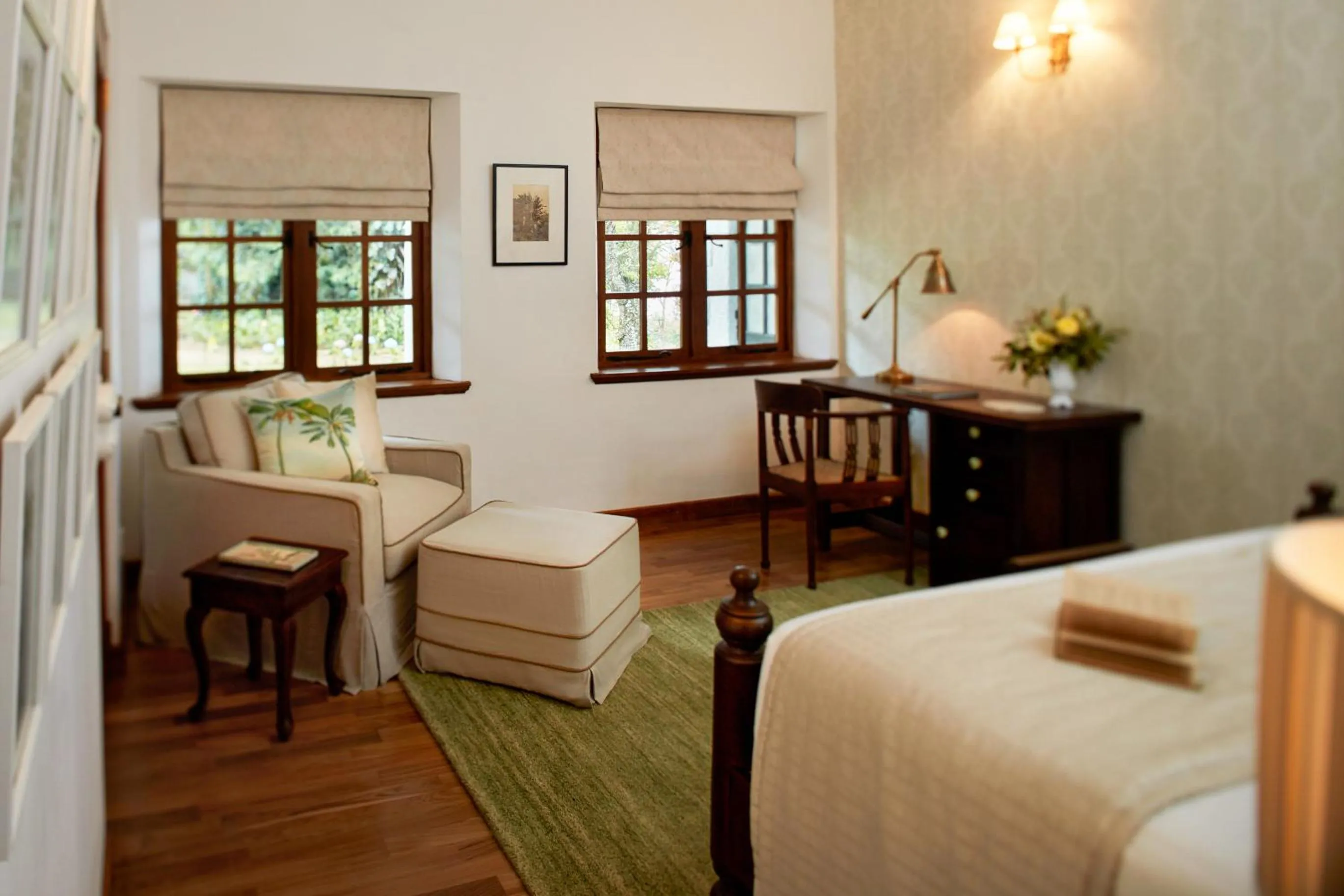 Seating area, Bed in Thotalagala