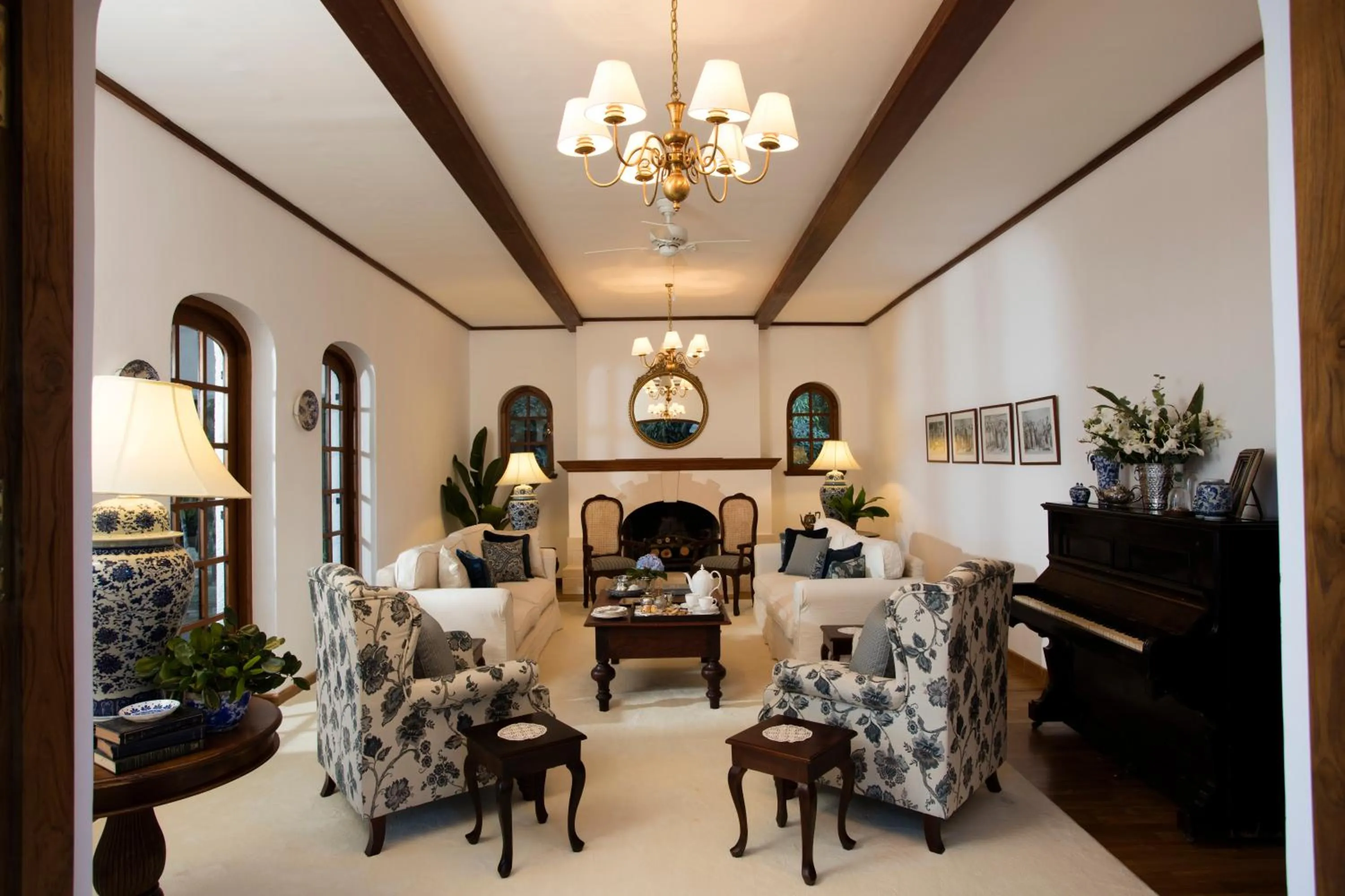 Lounge or bar in Thotalagala