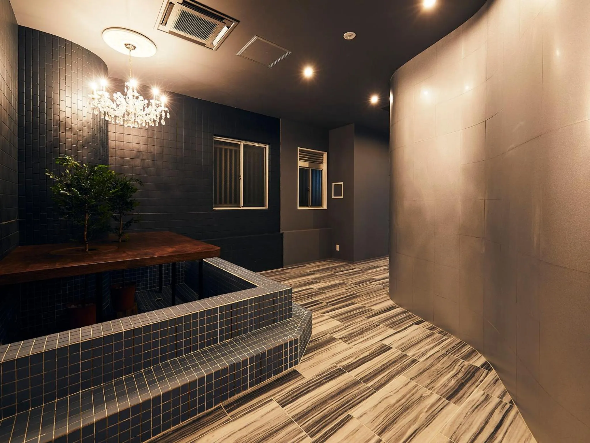 Communal lounge/ TV room in Hotel Pivot Shin-Imamiya Ekimae