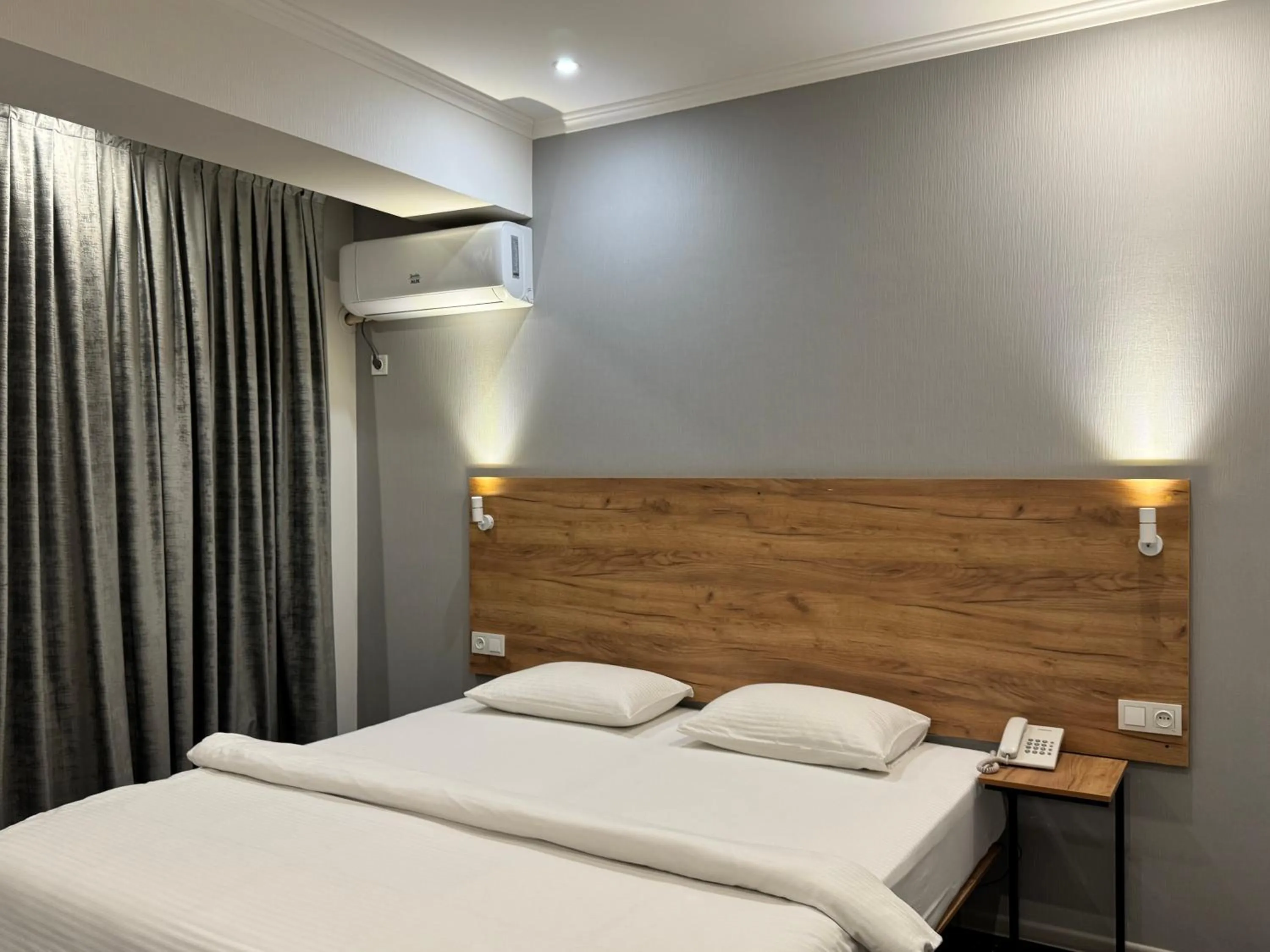 Bed in Afsona