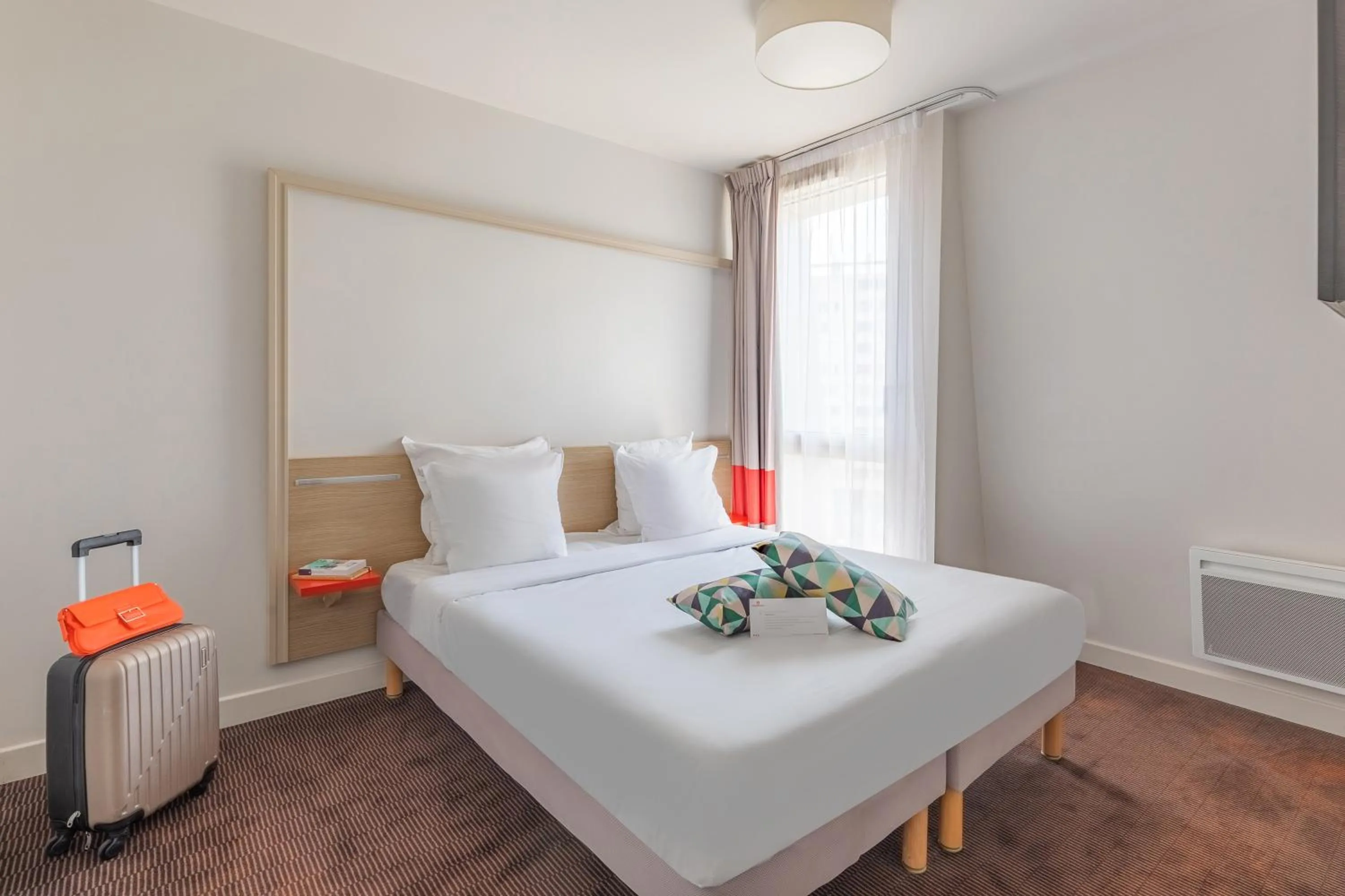 Bed in Appart'City Confort Bordeaux Chartrons