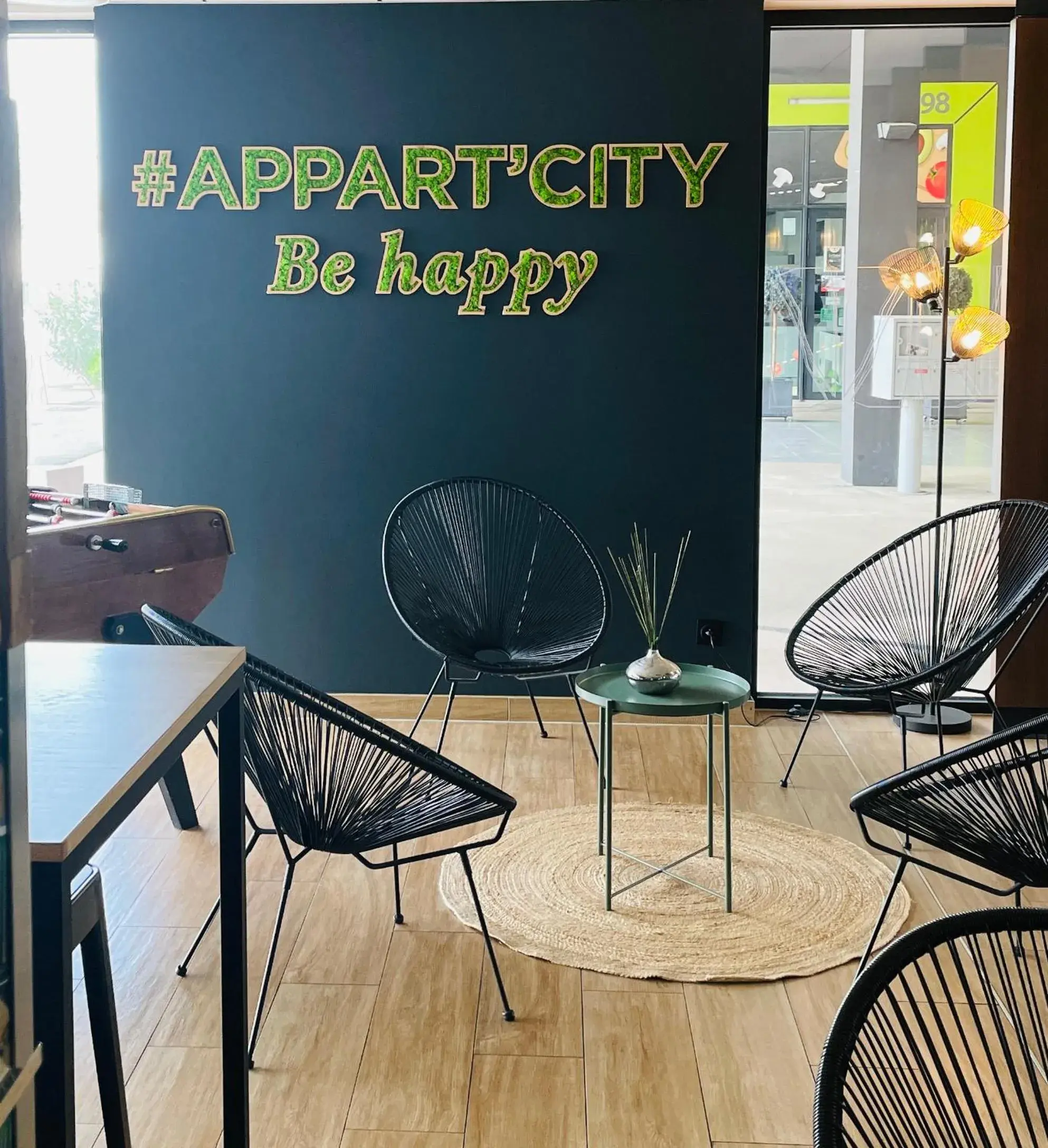 Lobby or reception in Appart'City Confort Bordeaux Chartrons Lobby or reception in Appart'City Confort Bordeaux Chartrons