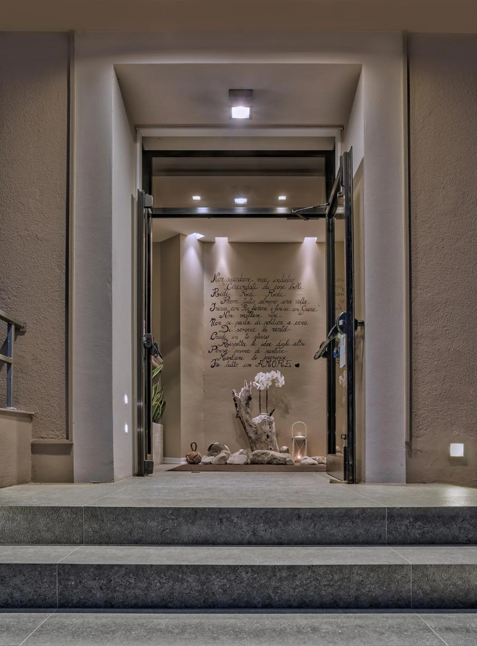 Decorative detail in Hotel La Baia