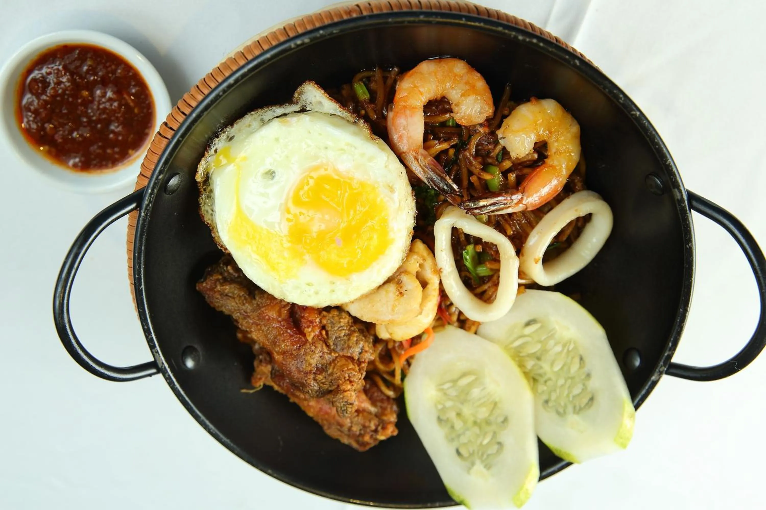 Restaurant/places to eat in Athome Boutique Hotel