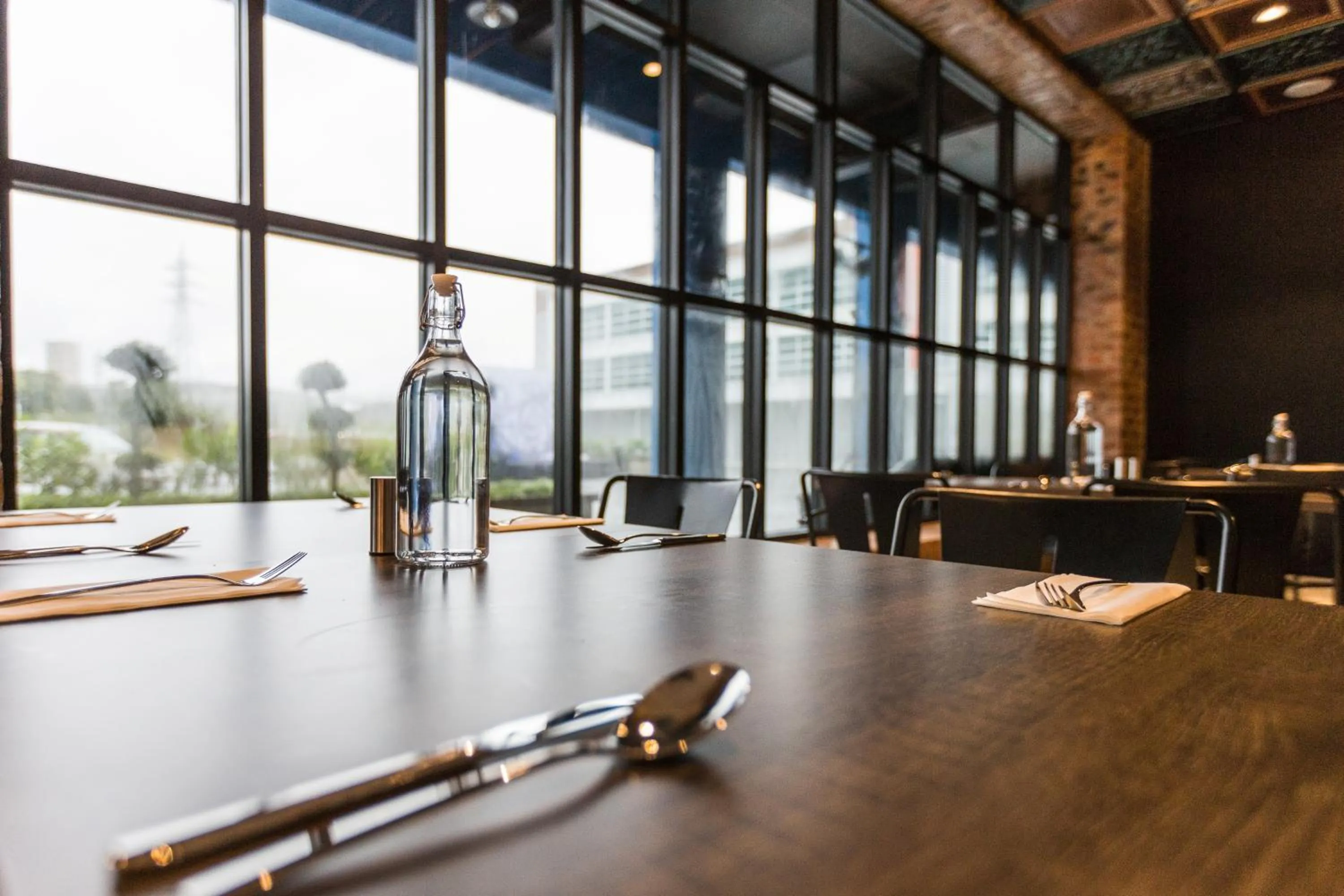 Restaurant/places to eat in Athome Boutique Hotel