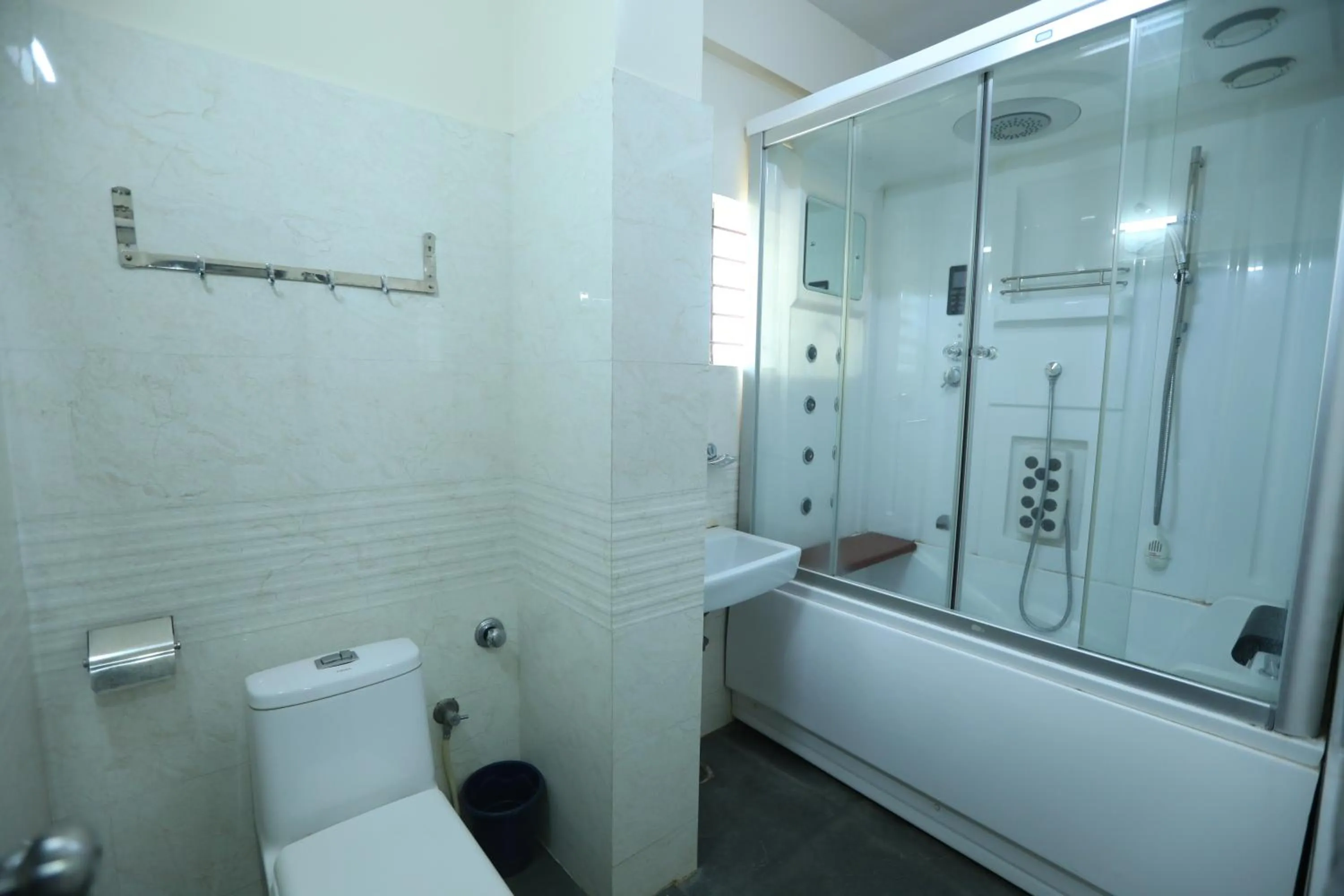 Shower in Hotel RR International