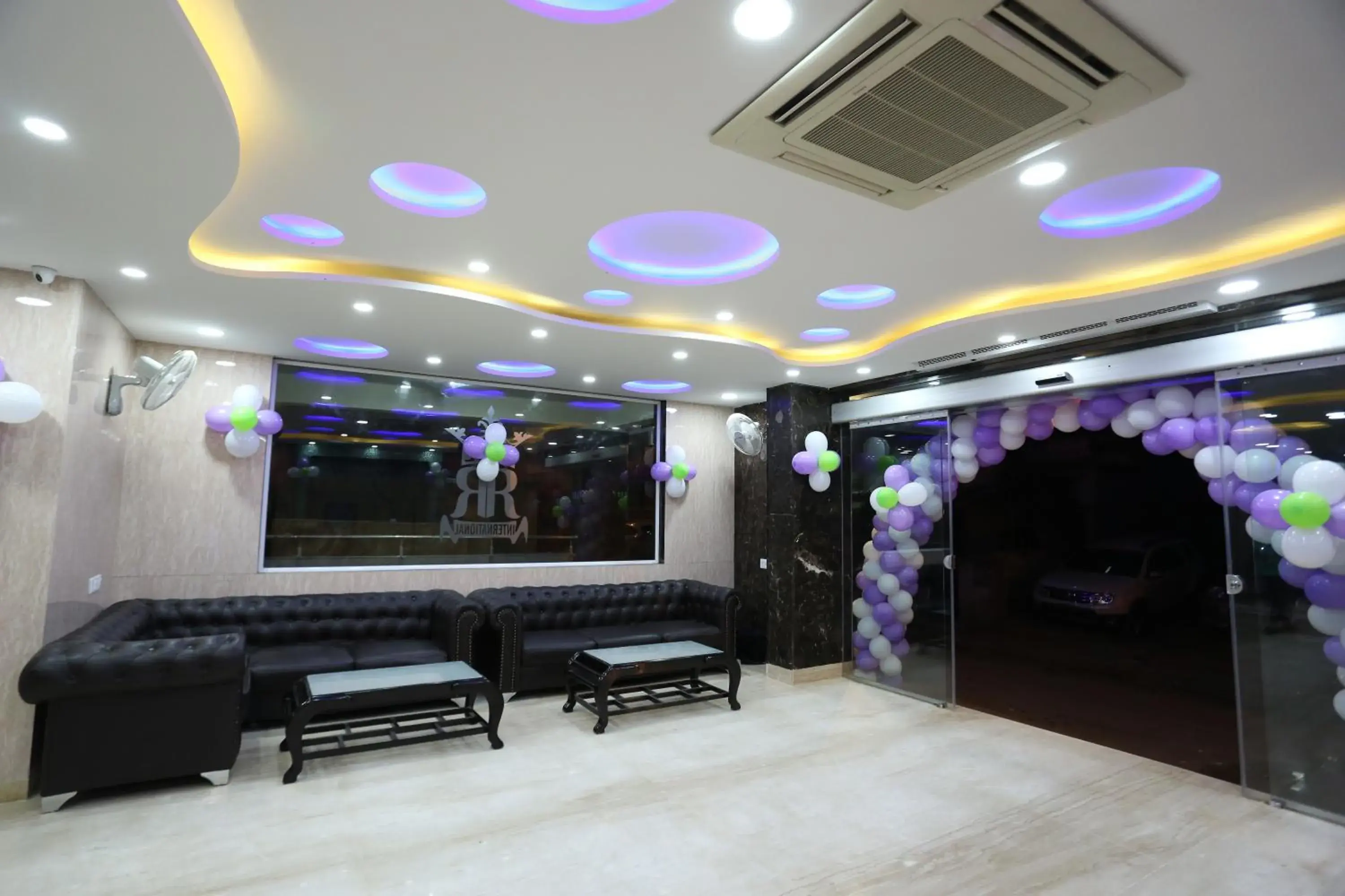 Lobby or reception in Hotel RR International Lobby or reception in Hotel RR International