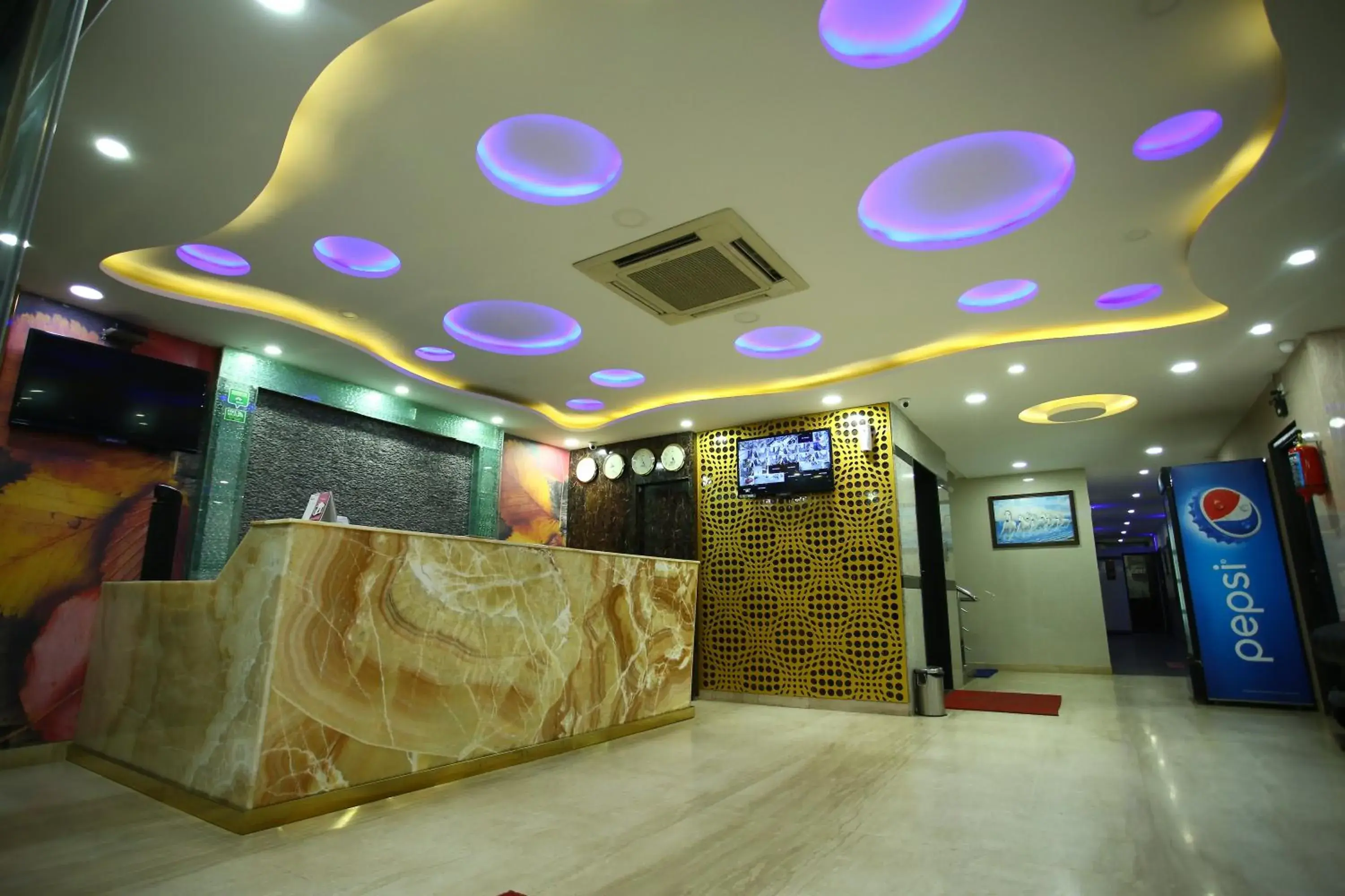 Lobby or reception in Hotel RR International Lobby or reception in Hotel RR International