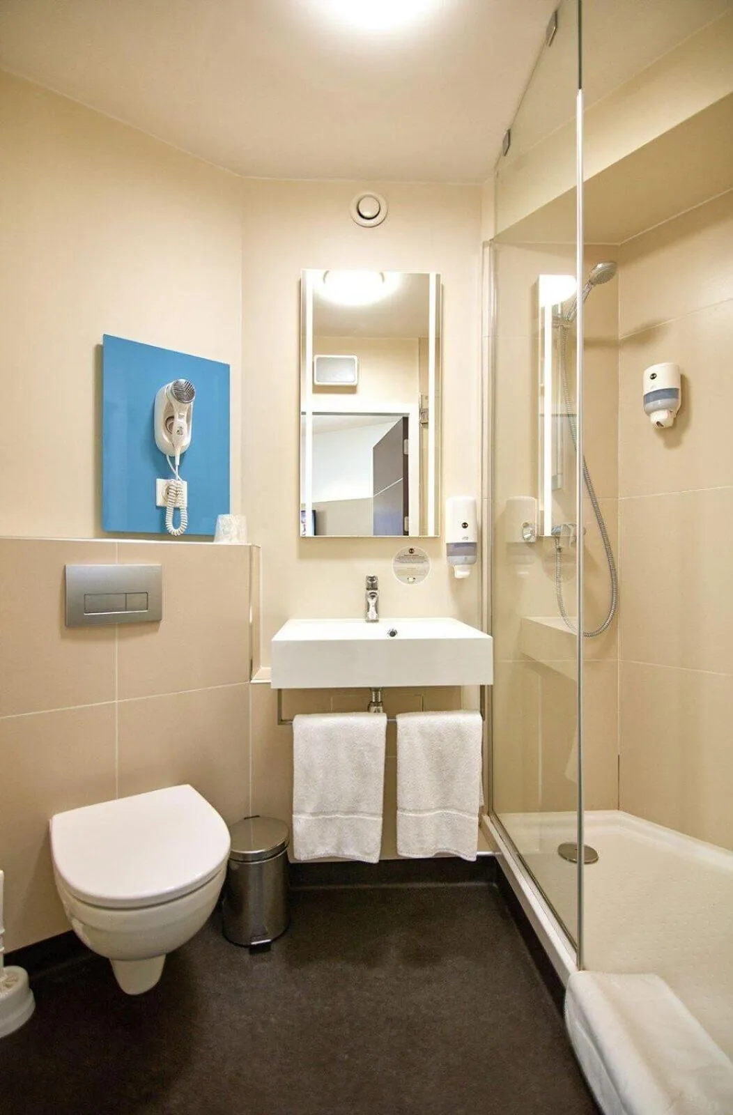 Bathroom in B&B Hotel Łódź Centrum