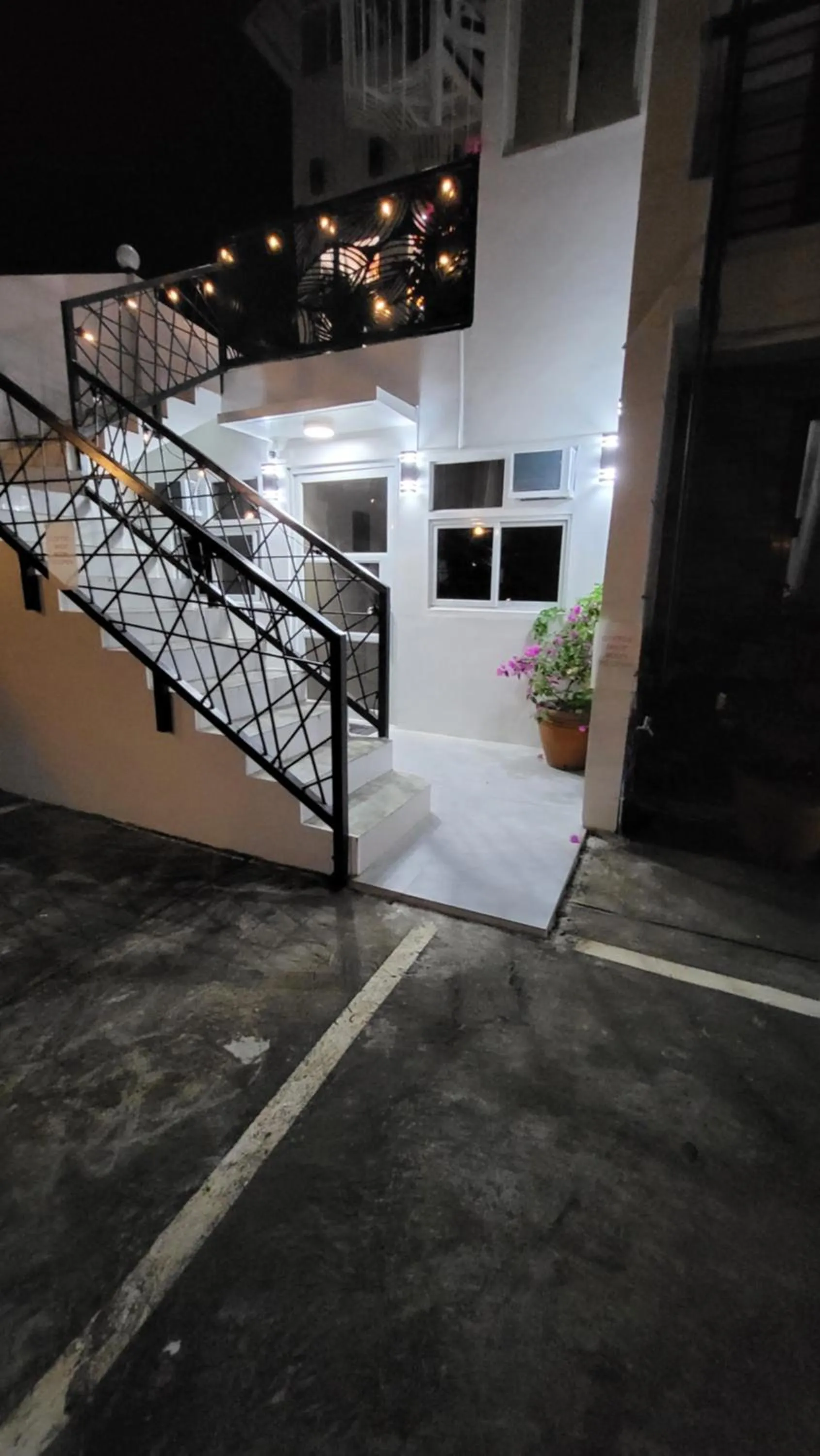 Facade/entrance in Rangya Hotel