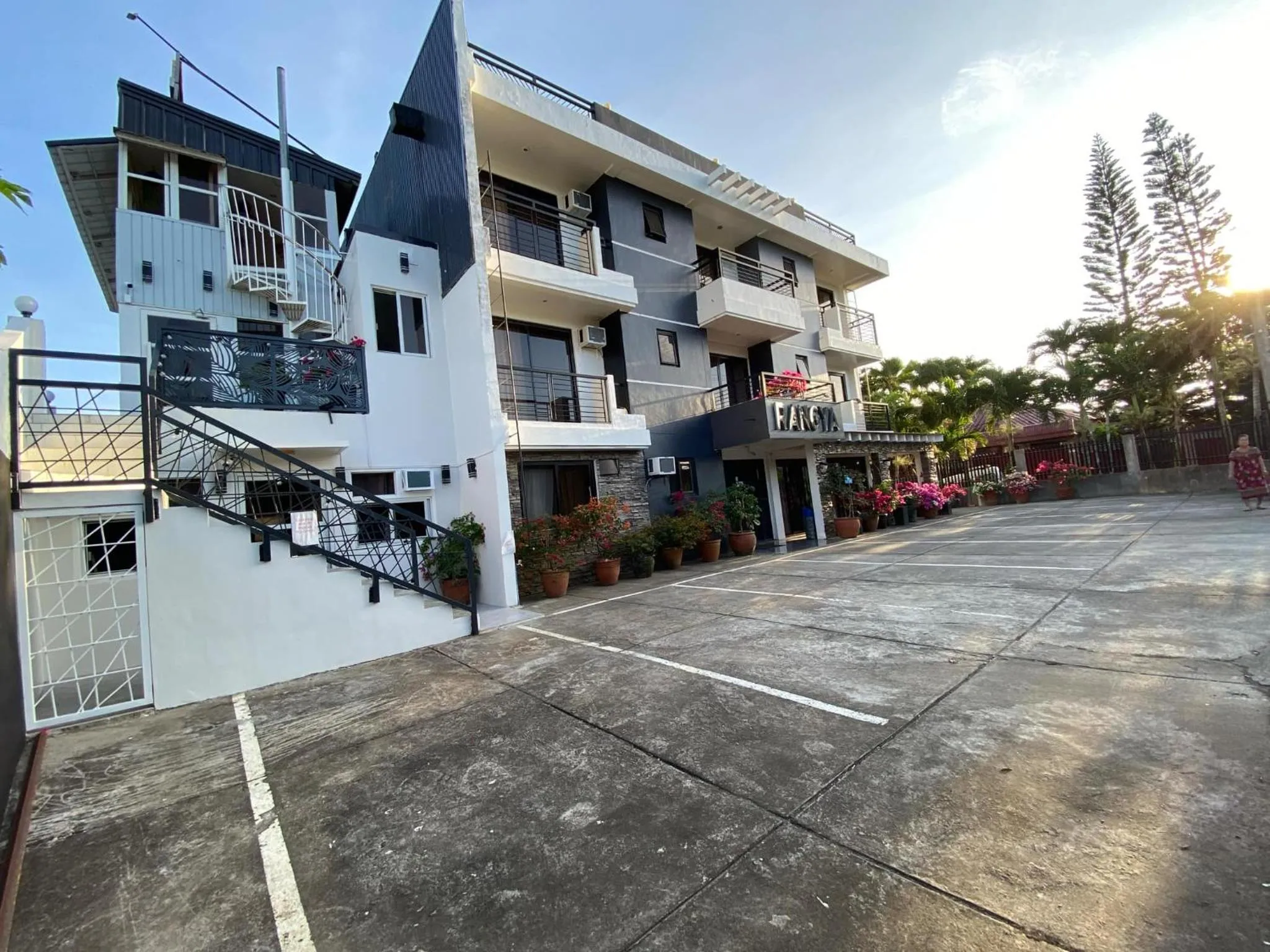 Property building in Rangya Hotel