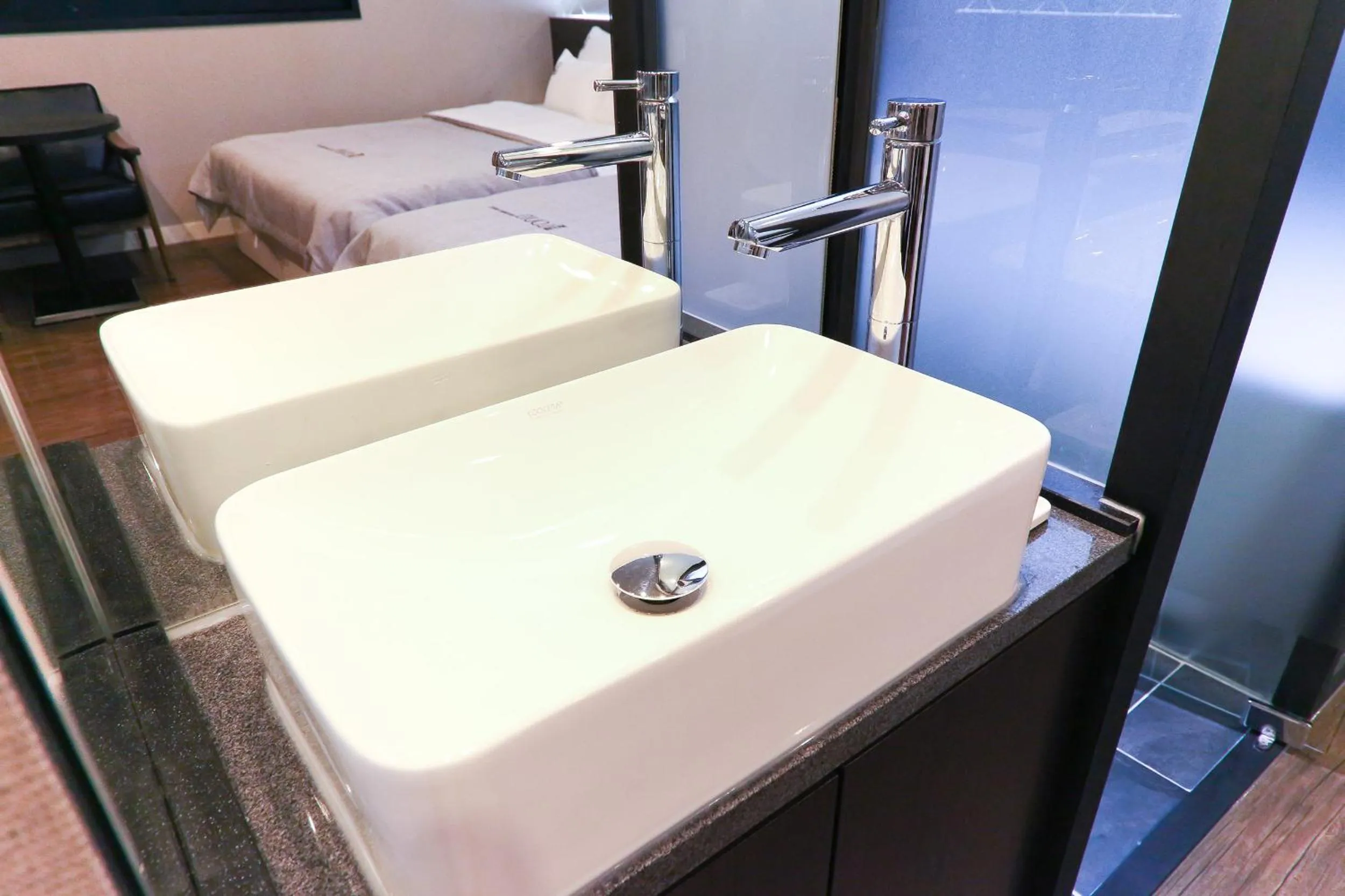 Bathroom in Louis Hotel