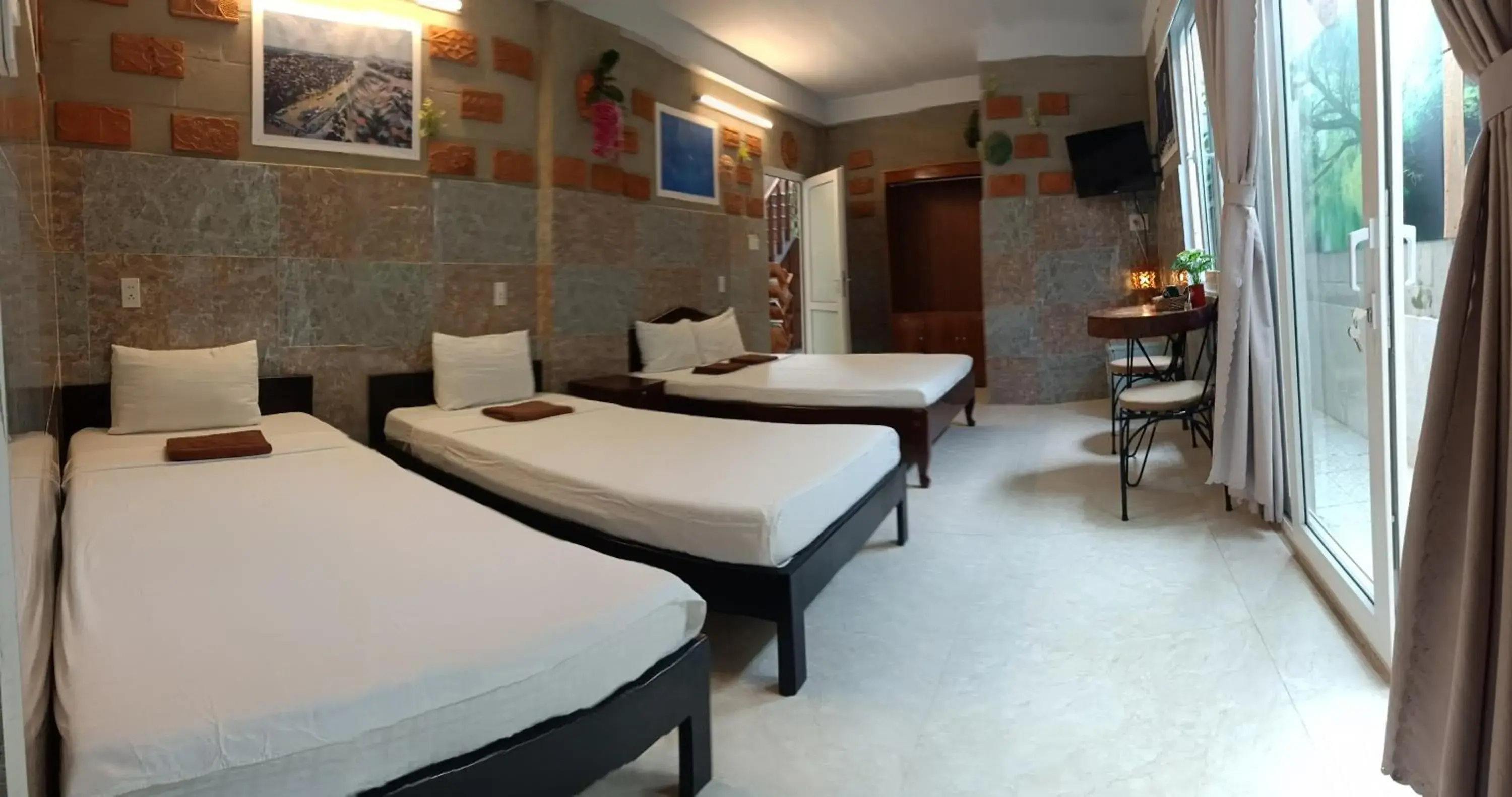 Deluxe Family Room in Terra Cotta Homestay Deluxe Family Room in Terra Cotta Homestay
