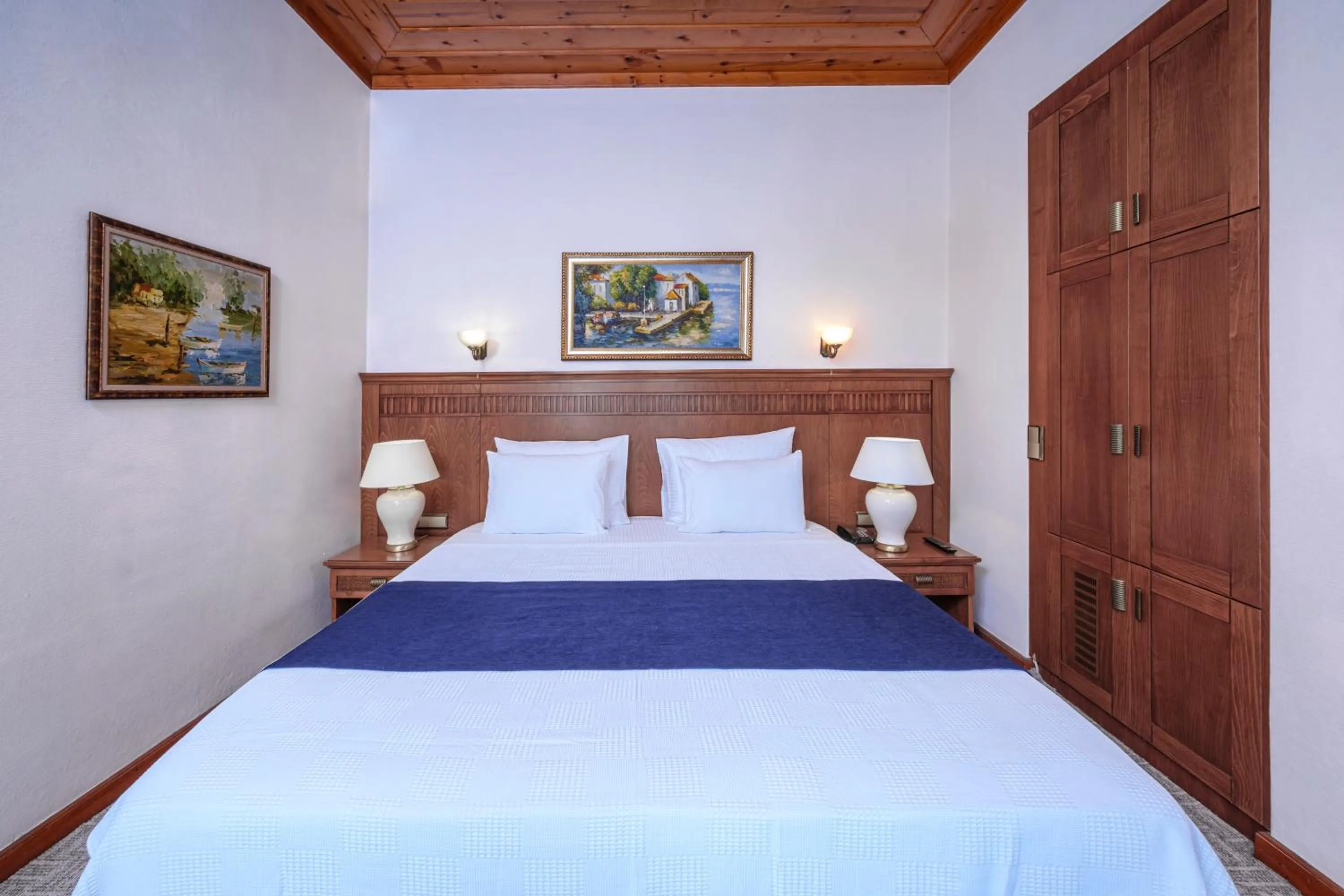 Bed in Hotel Bosnali