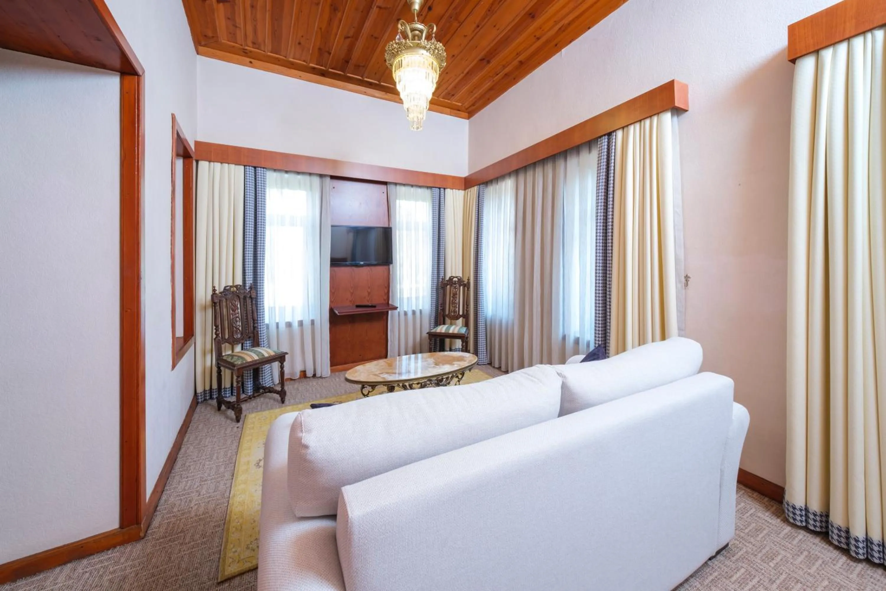 TV and multimedia in Hotel Bosnali