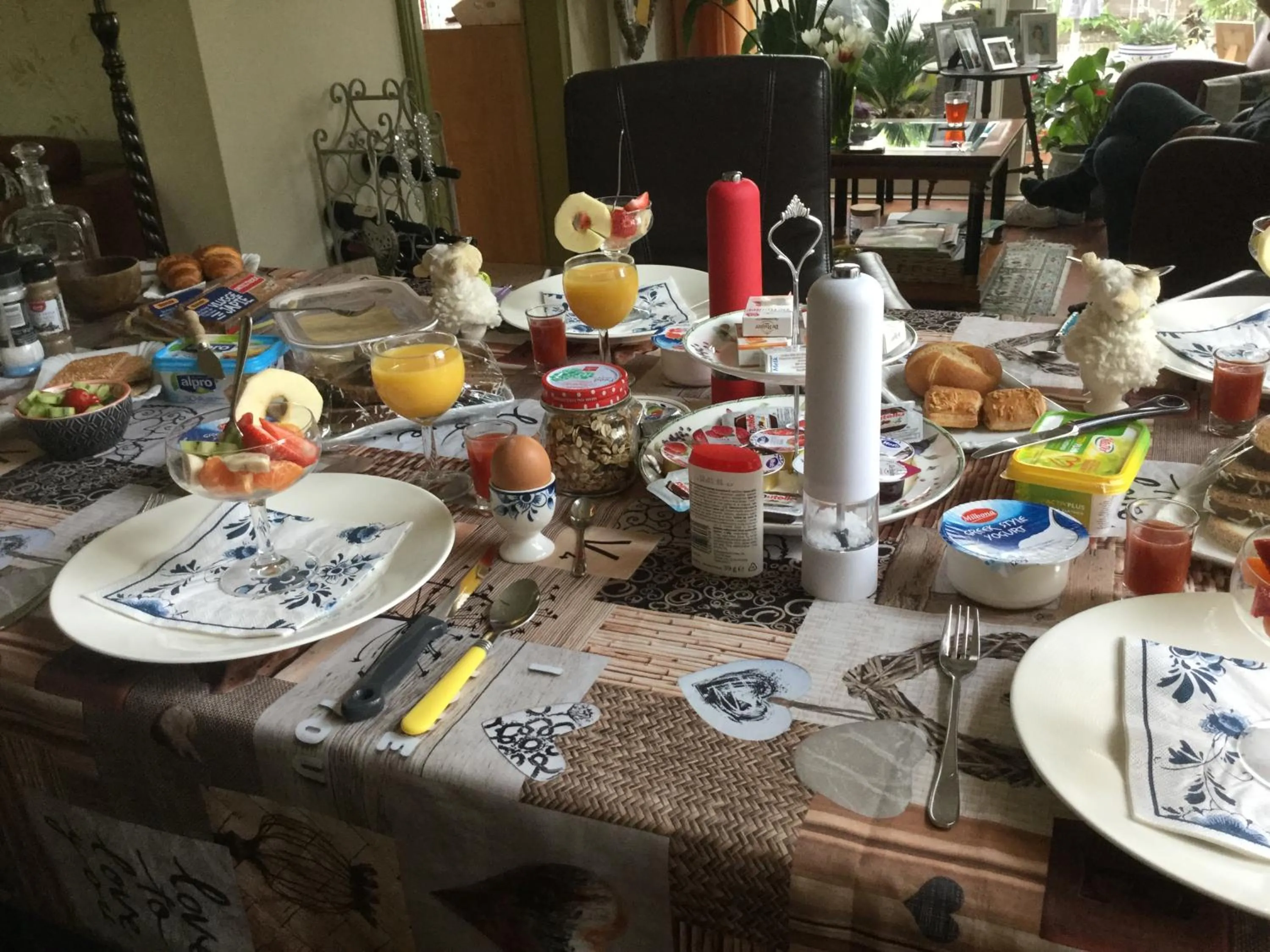 Food and drinks in Bed and Breakfast Ineke en John