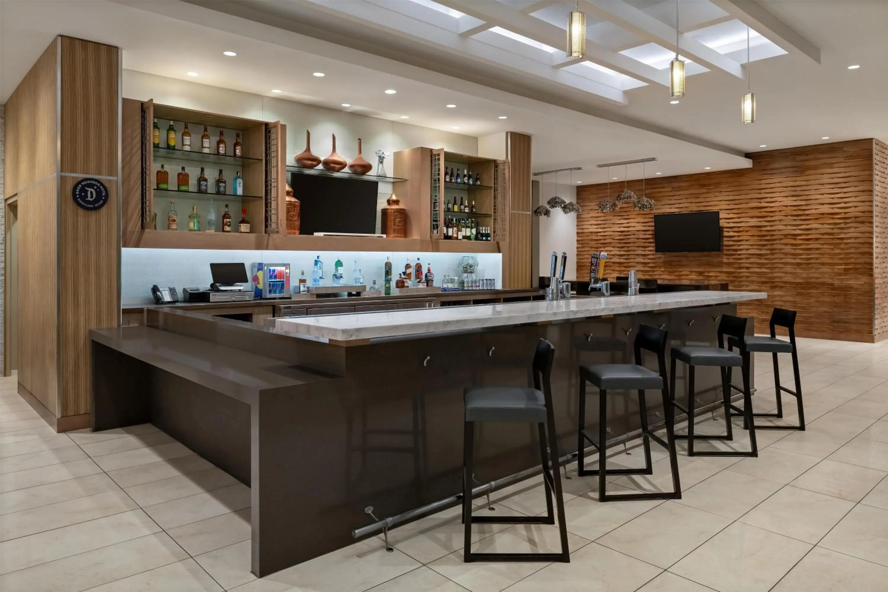 Lounge or bar in Hyatt House at Anaheim Resort/Convention Center