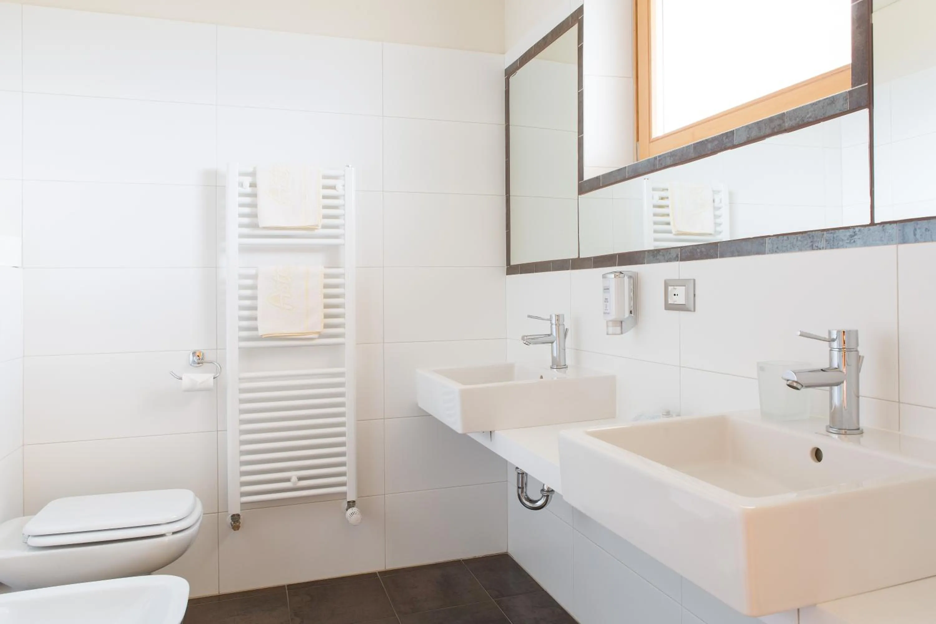 Bathroom in Astor Hotel