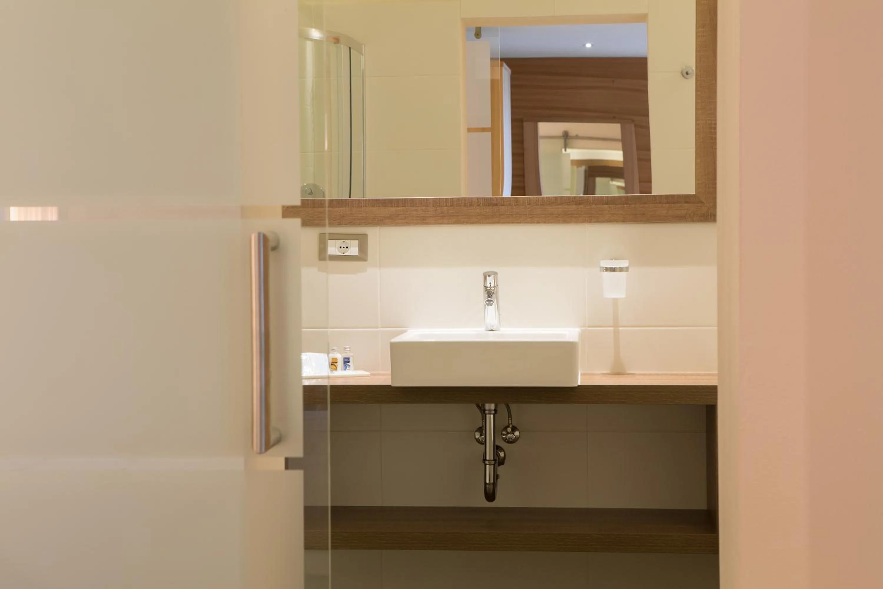 Bathroom in Astor Hotel