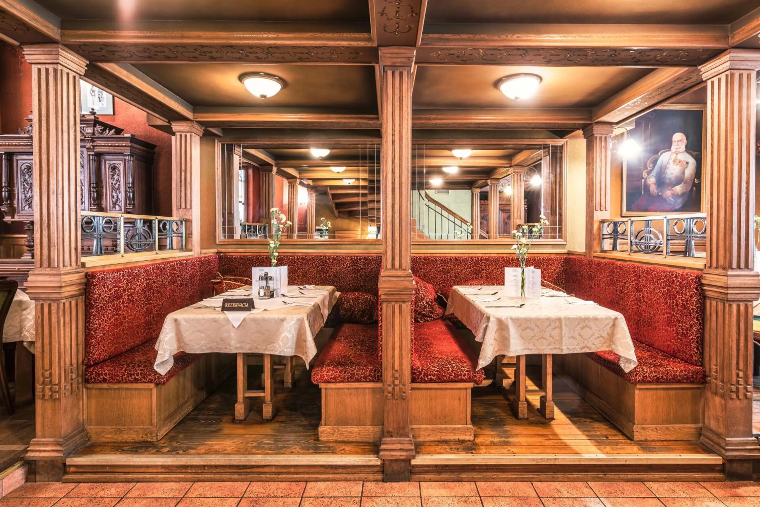 Restaurant/places to eat in Hotel Polonia Centrum