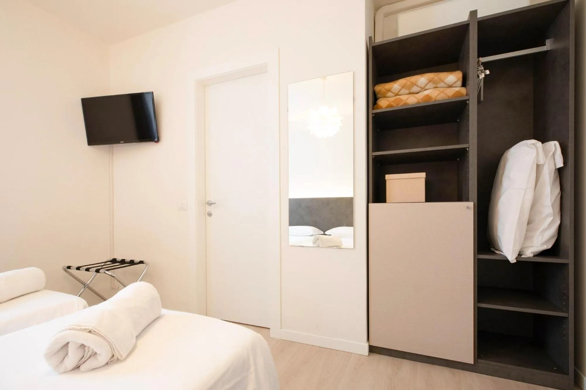 wardrobe, Bed in Hotel dell'Angelo