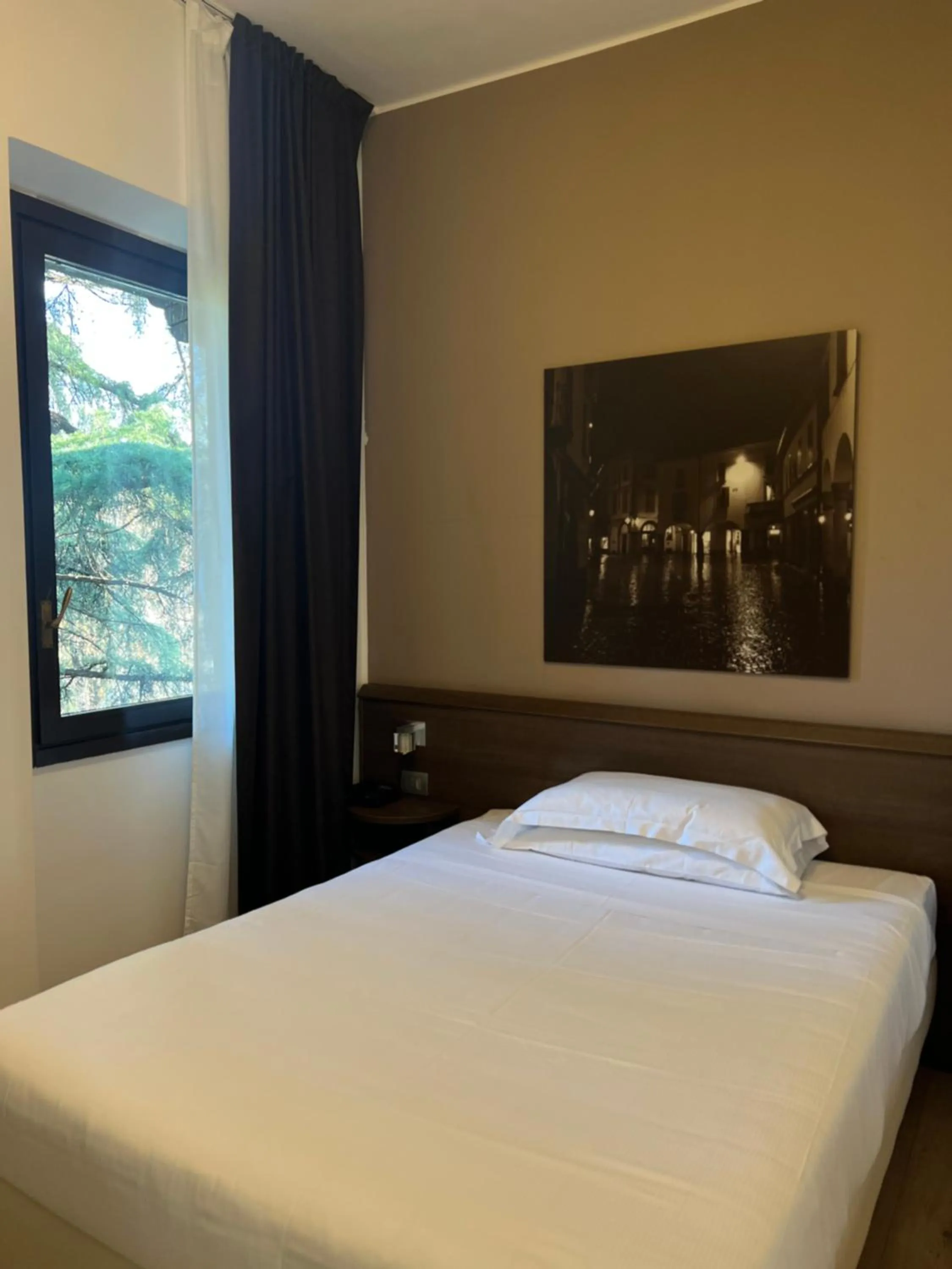 Bedroom in Nuovo Albergo Italia