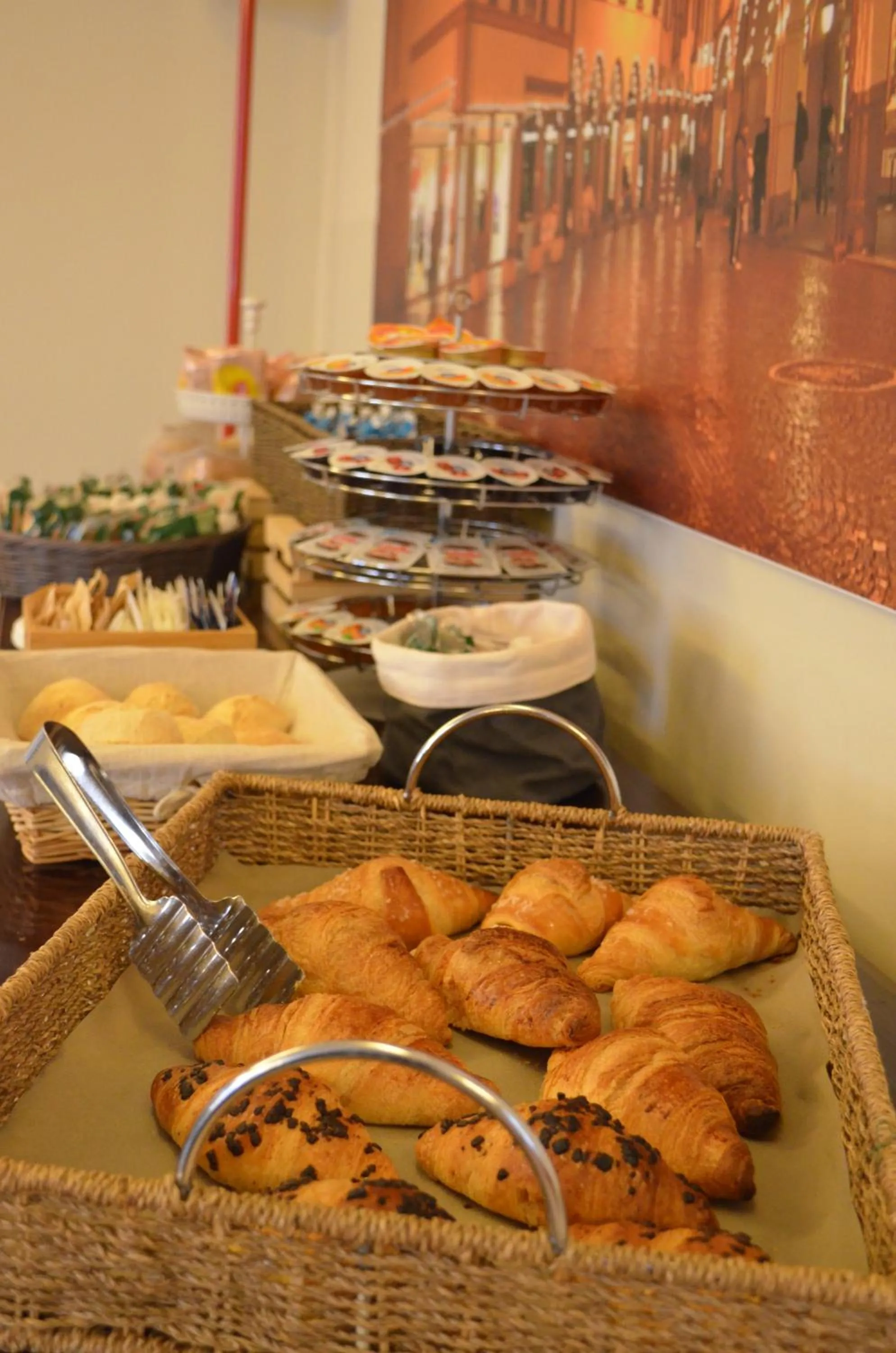 Continental breakfast in Nuovo Albergo Italia