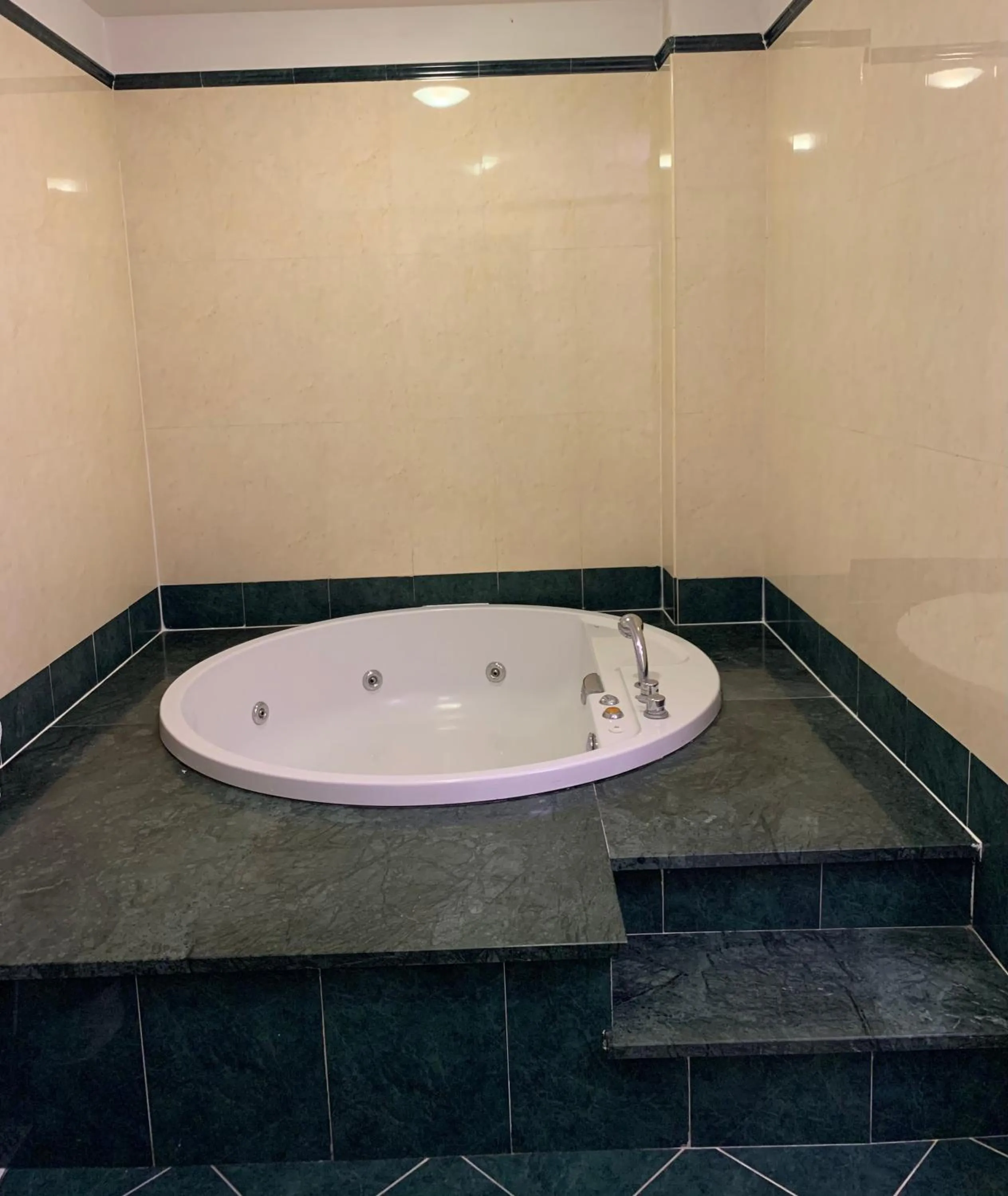 Hotel - Motel Flower