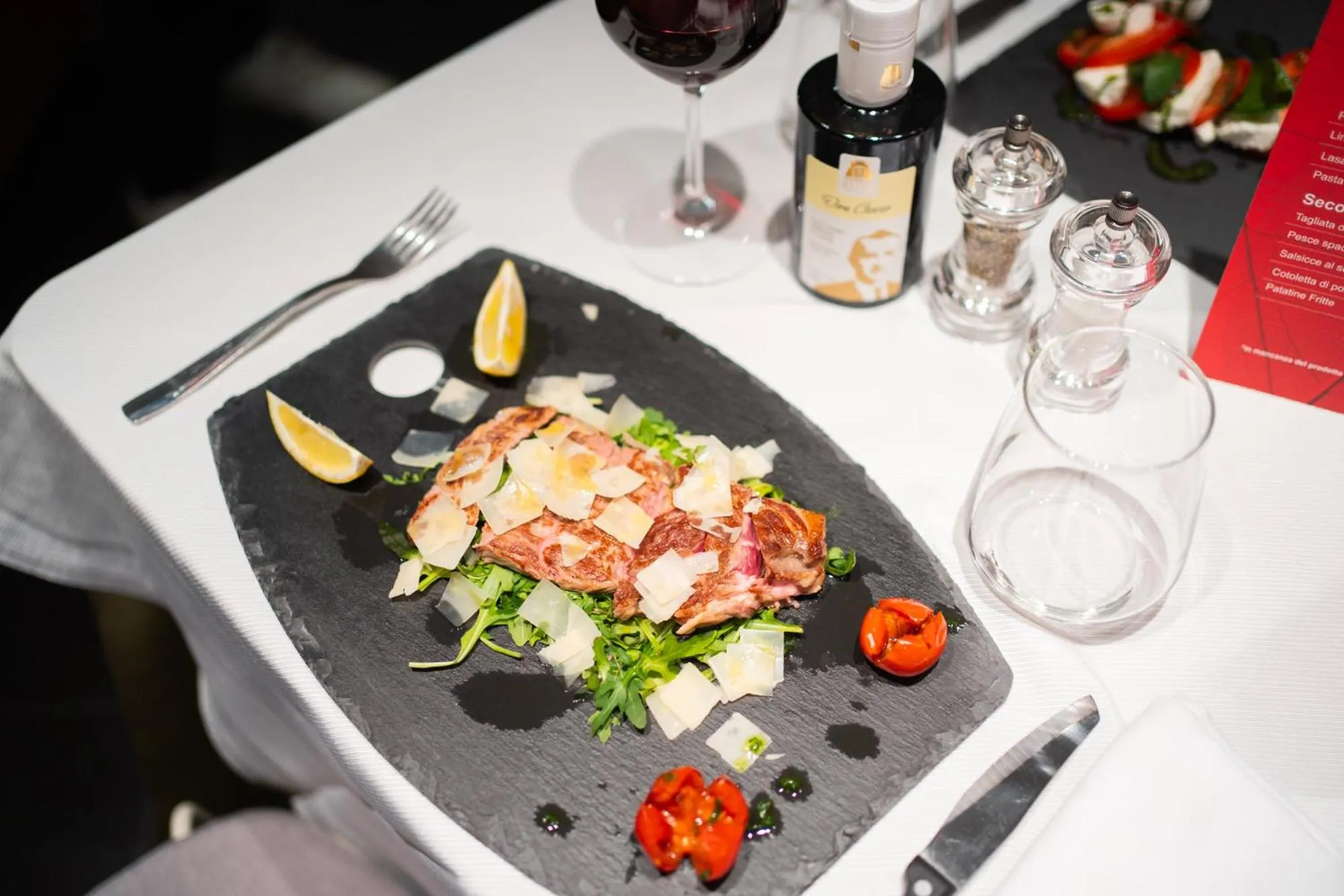 Restaurant/places to eat in El Homs Palace Hotel