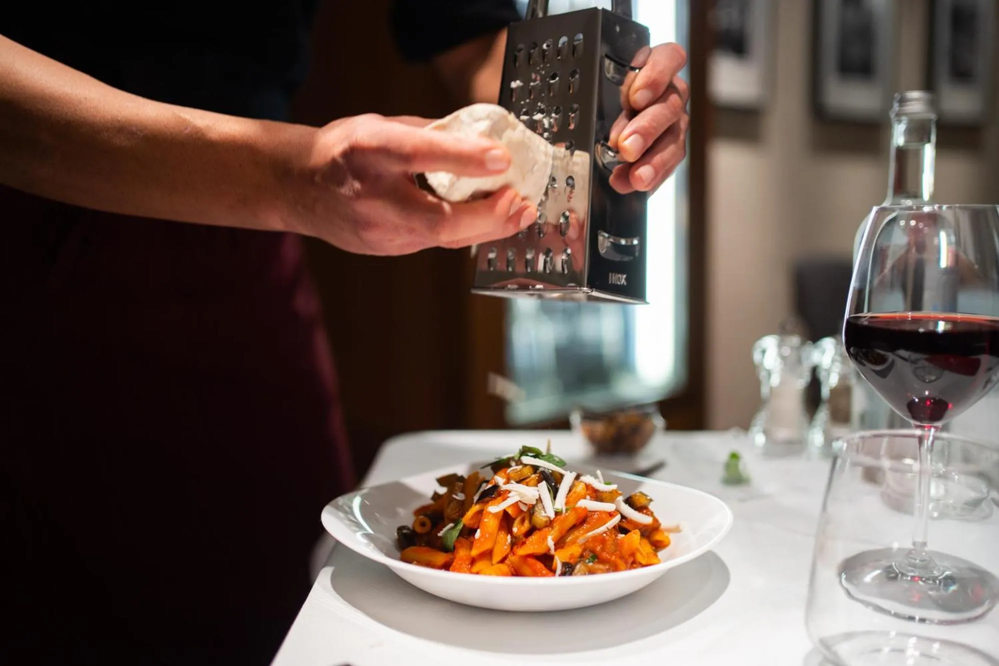 Restaurant/places to eat in El Homs Palace Hotel