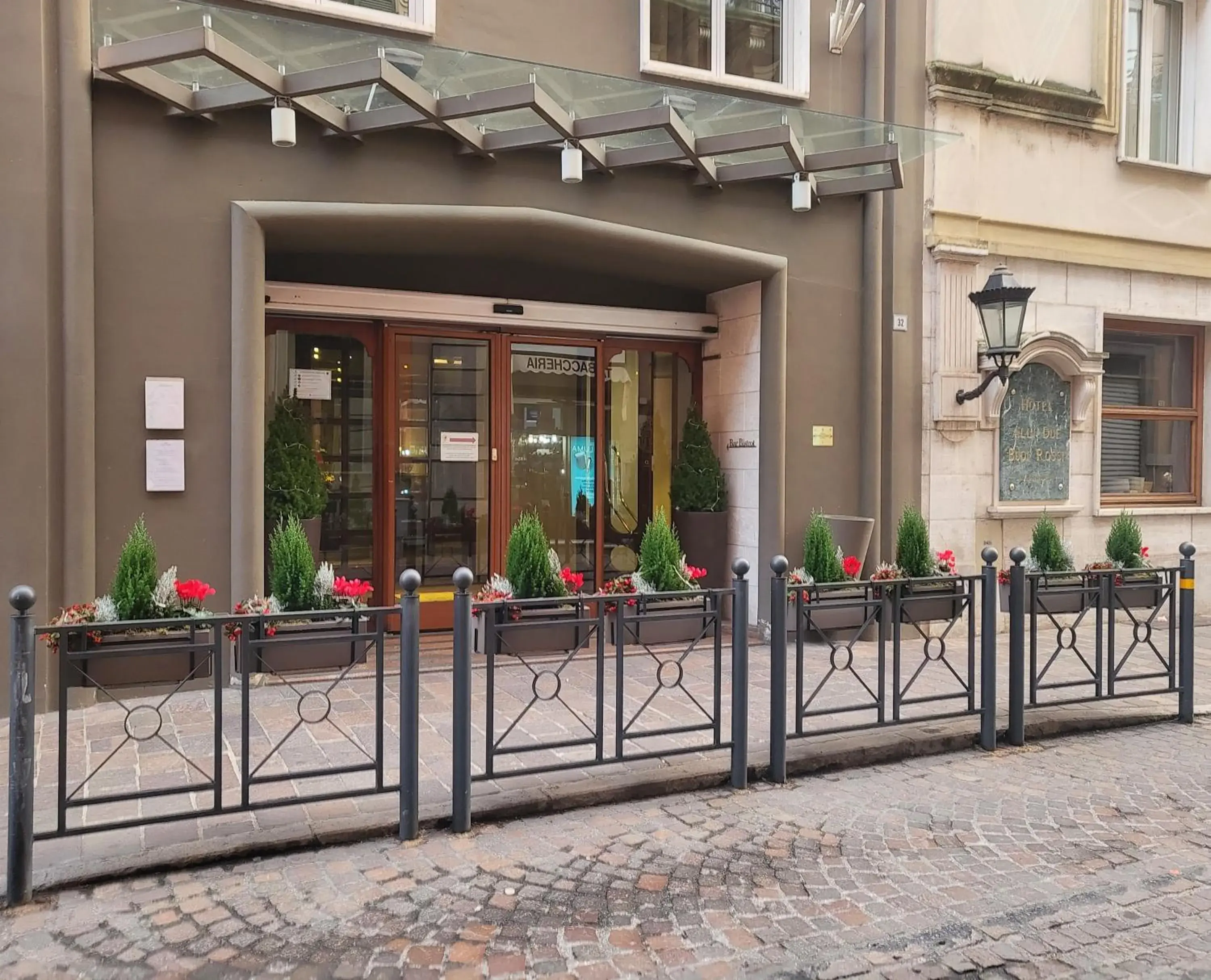 Property building in Alli Due Buoi Rossi Property building in Alli Due Buoi Rossi