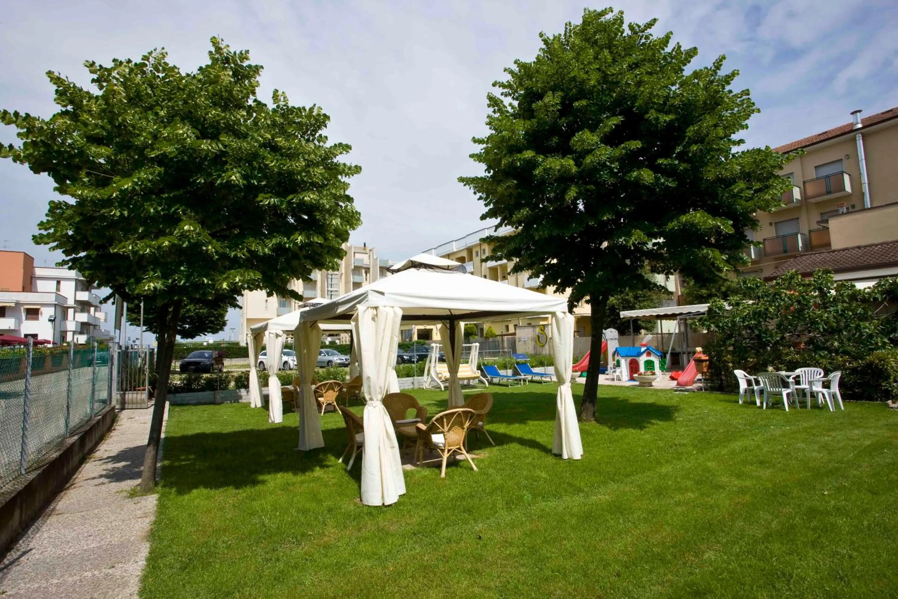 Garden in Hotel Apollo