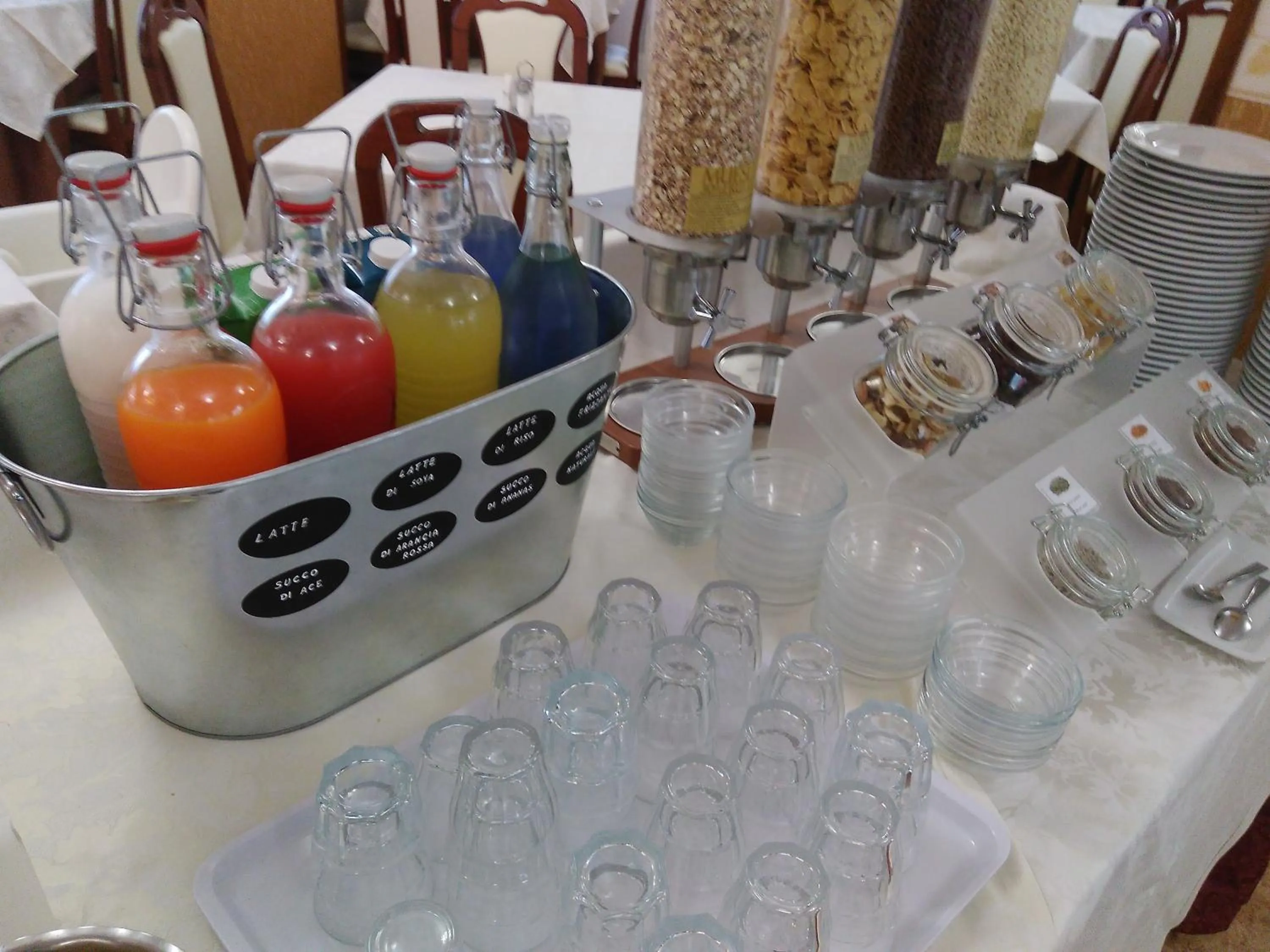 Breakfast in Hotel Apollo