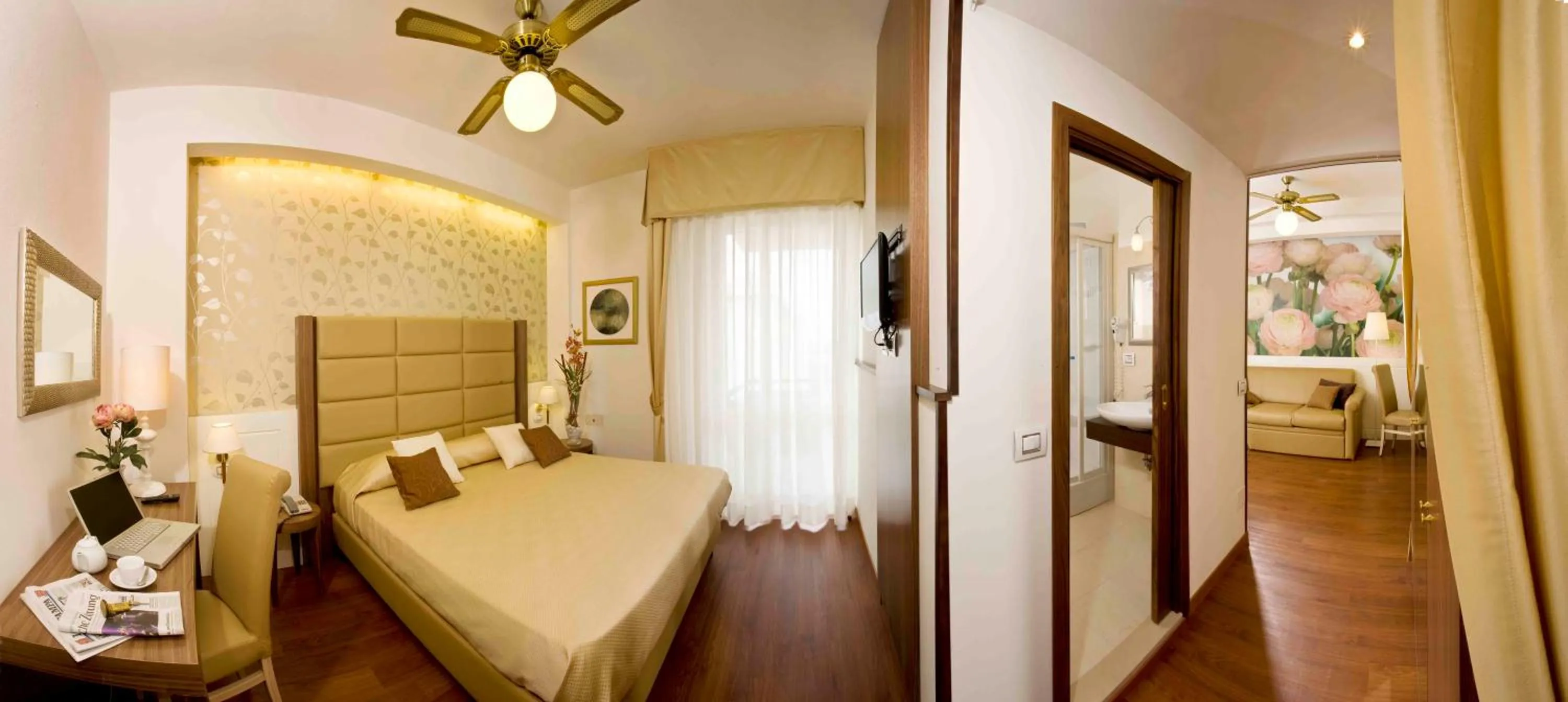 Photo of the whole room, Bed in Hotel Apollo