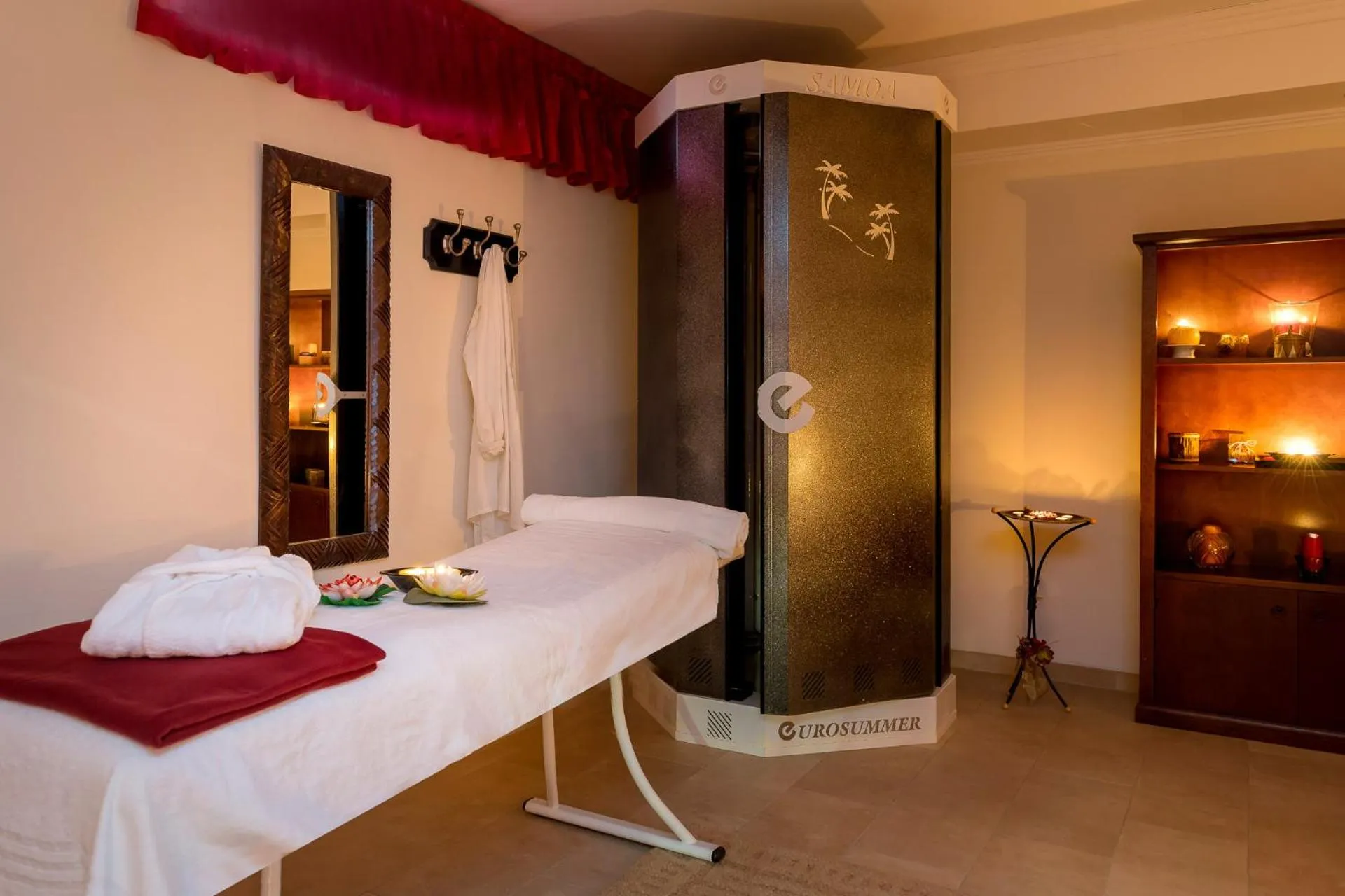 Fitness centre/facilities, Bed in Hotel Apollo
