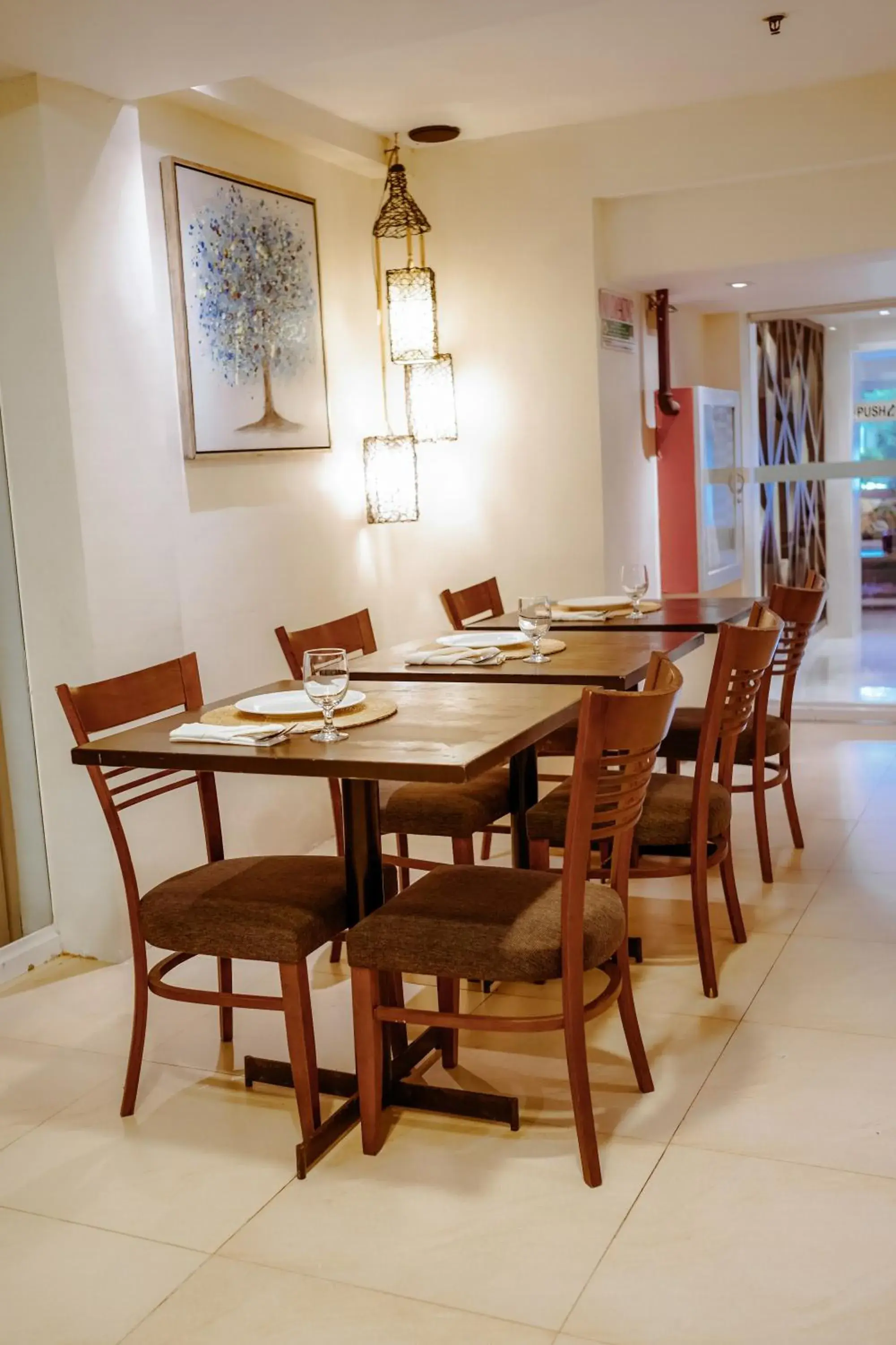 Restaurant/places to eat in Emerald Boutique Hotel Restaurant/places to eat in Emerald Boutique Hotel