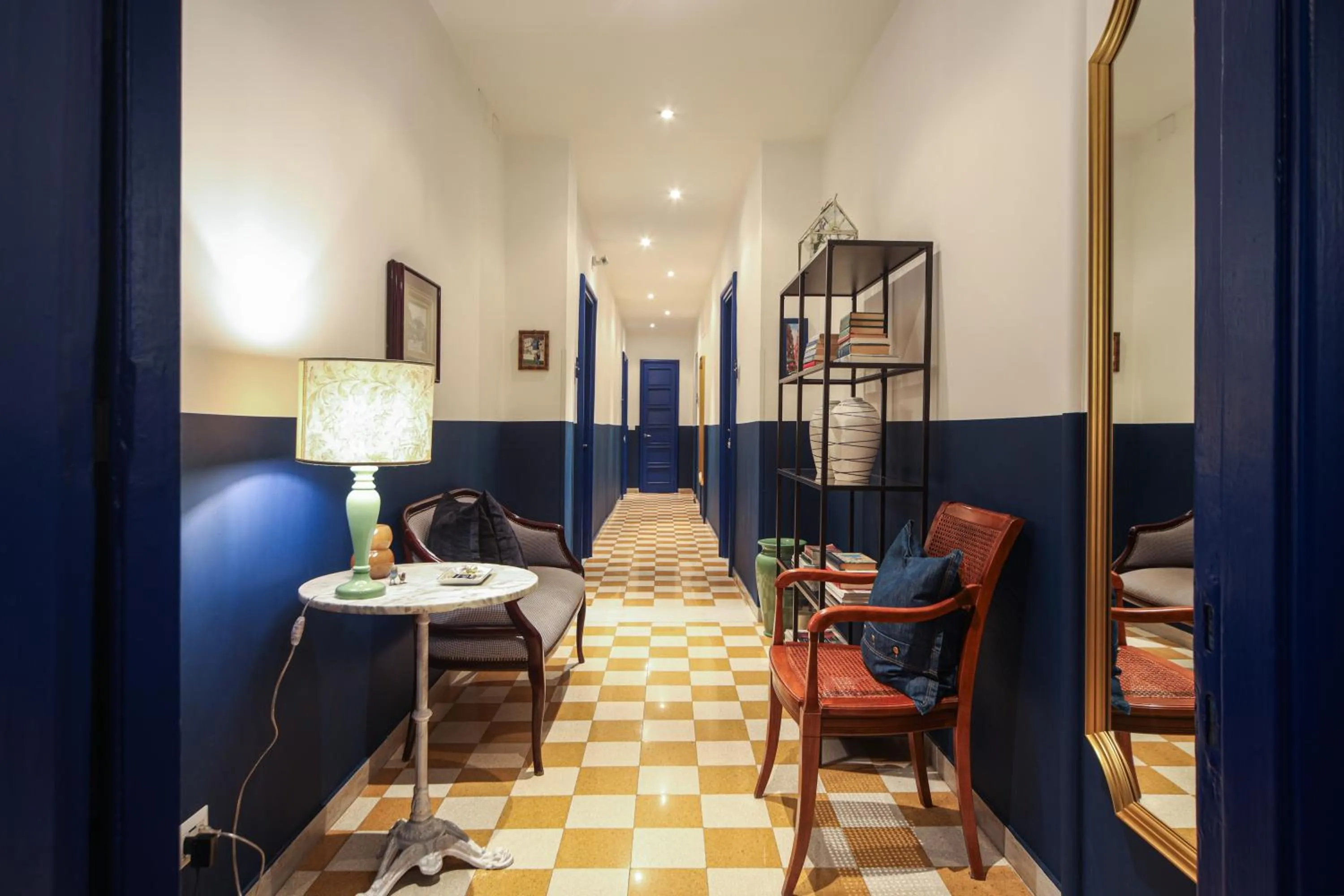 Decorative detail in Salotto Borbonico