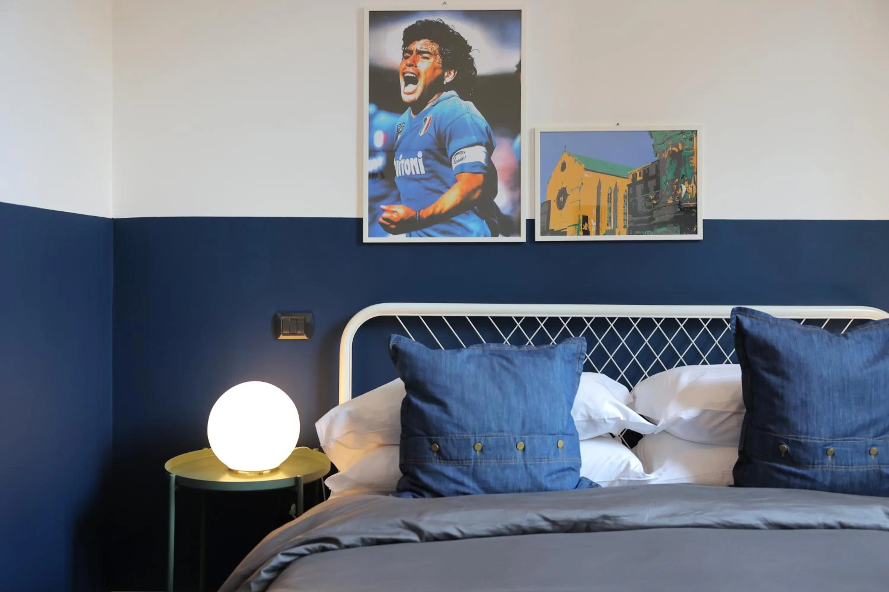 Decorative detail, Bed in Salotto Borbonico