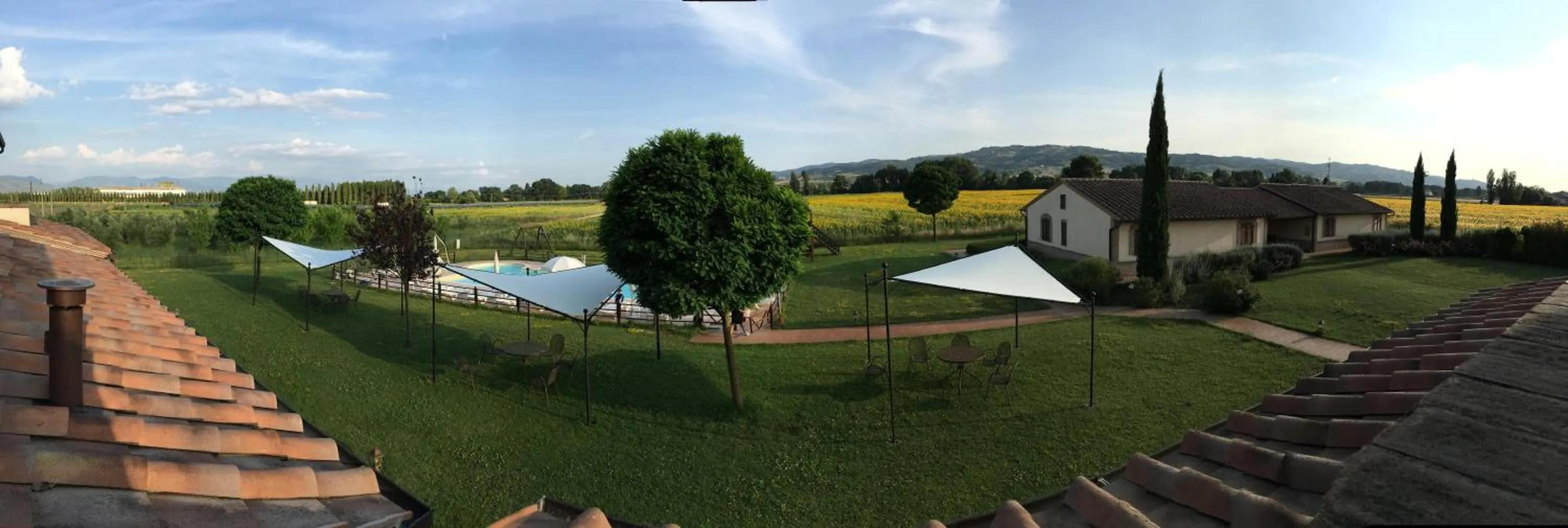 Garden view in Agriturismo Le Rondini Di Francesco Di Assisi