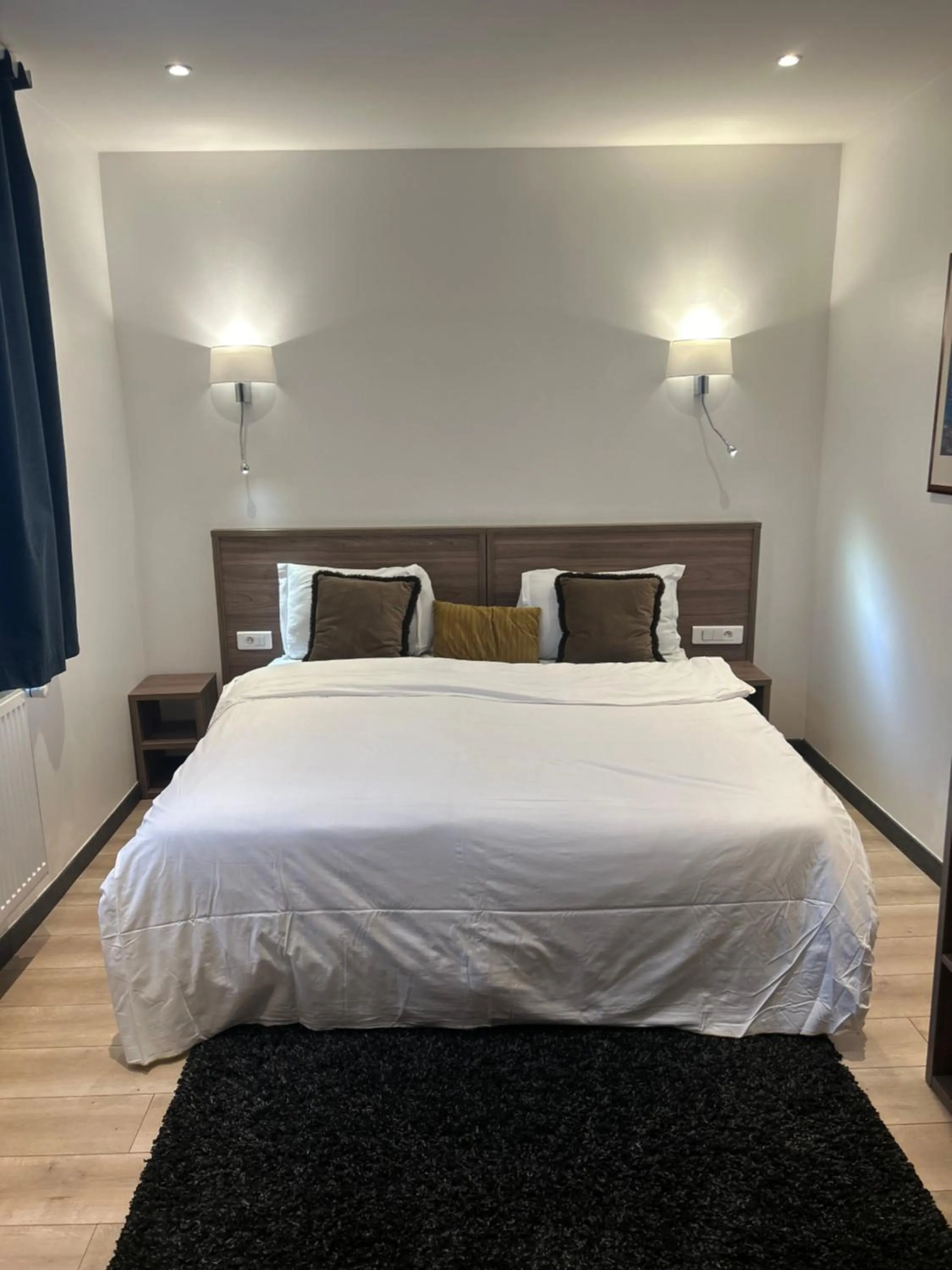 Bed in Le Clémenceau Hôtel et Appart 'hôtel "Gare Sncf" centre ville