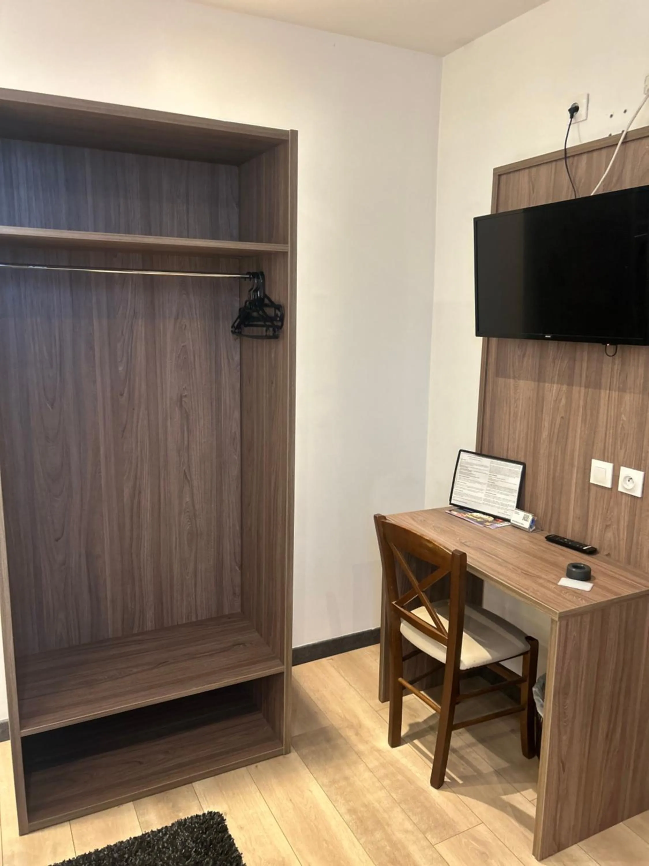 Le Clémenceau Hôtel et Appart 'hôtel "Gare Sncf" centre ville