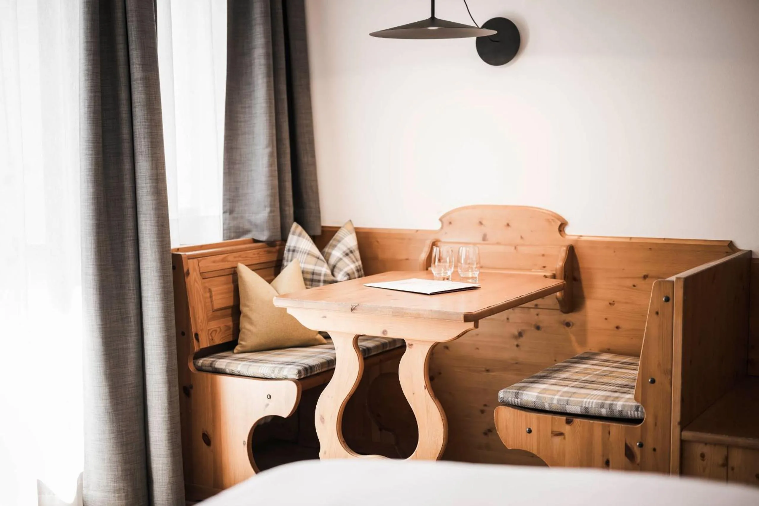 Seating area in Hotel Ladinia