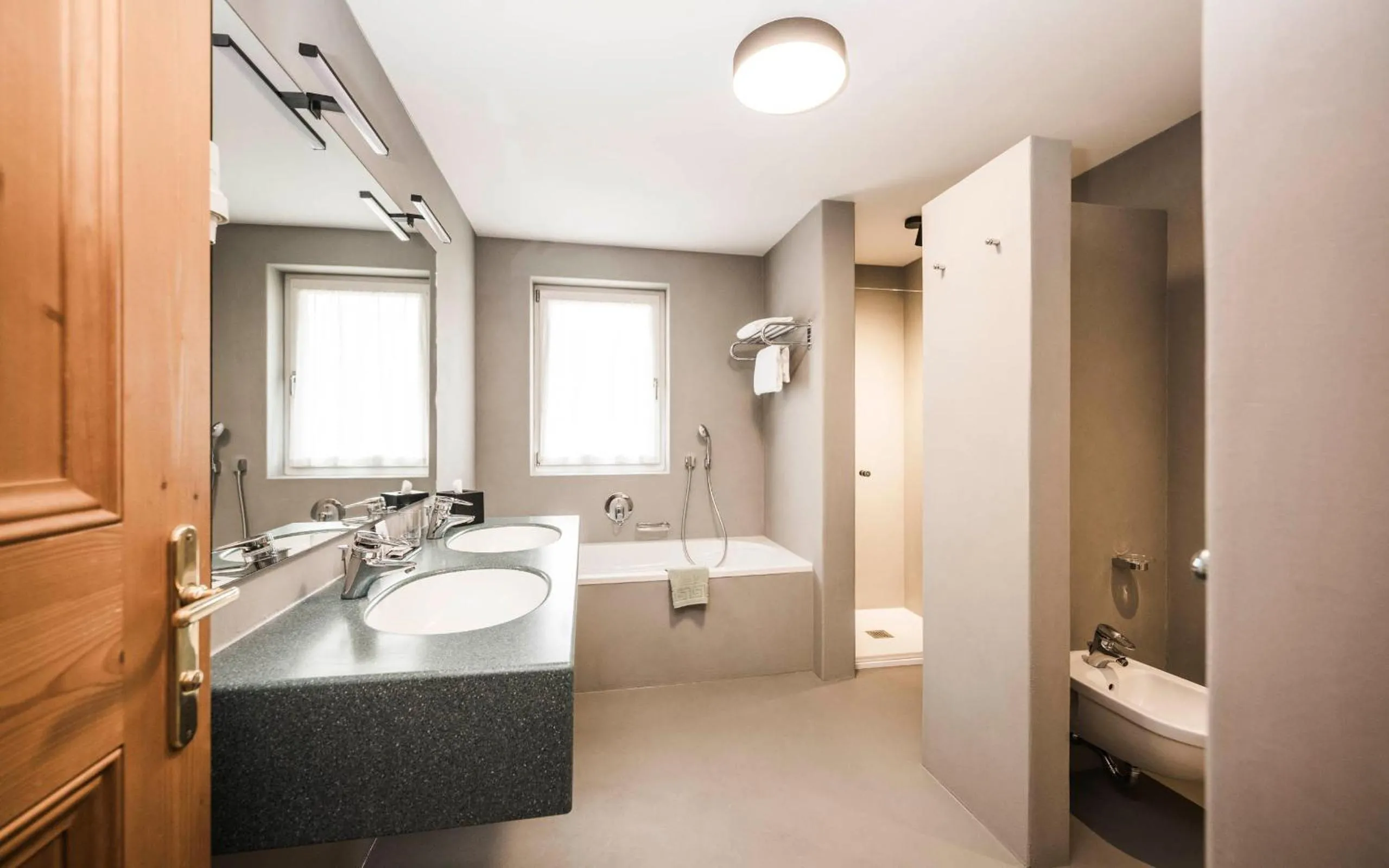 Shower in Hotel Ladinia