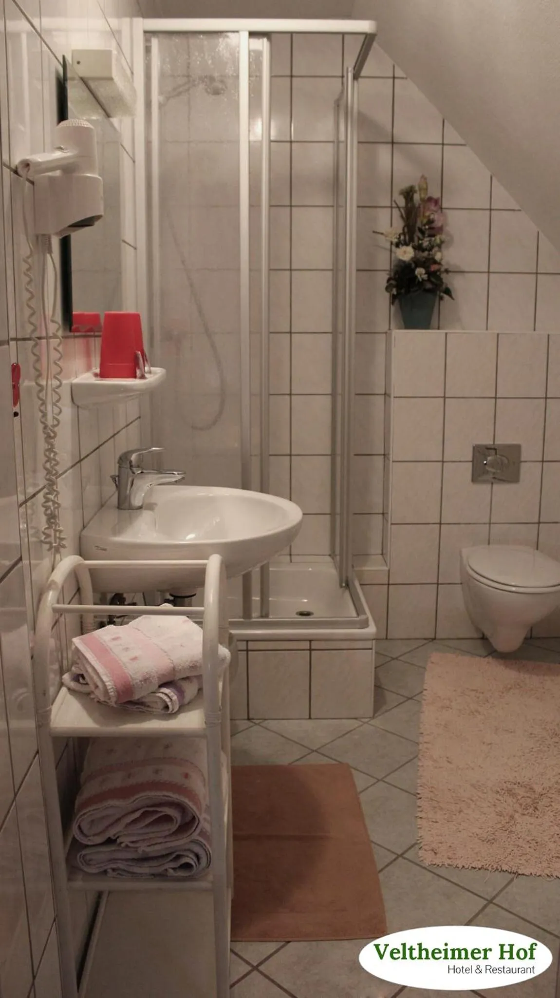 Bathroom in Landgasthaus Veltheimer Hof