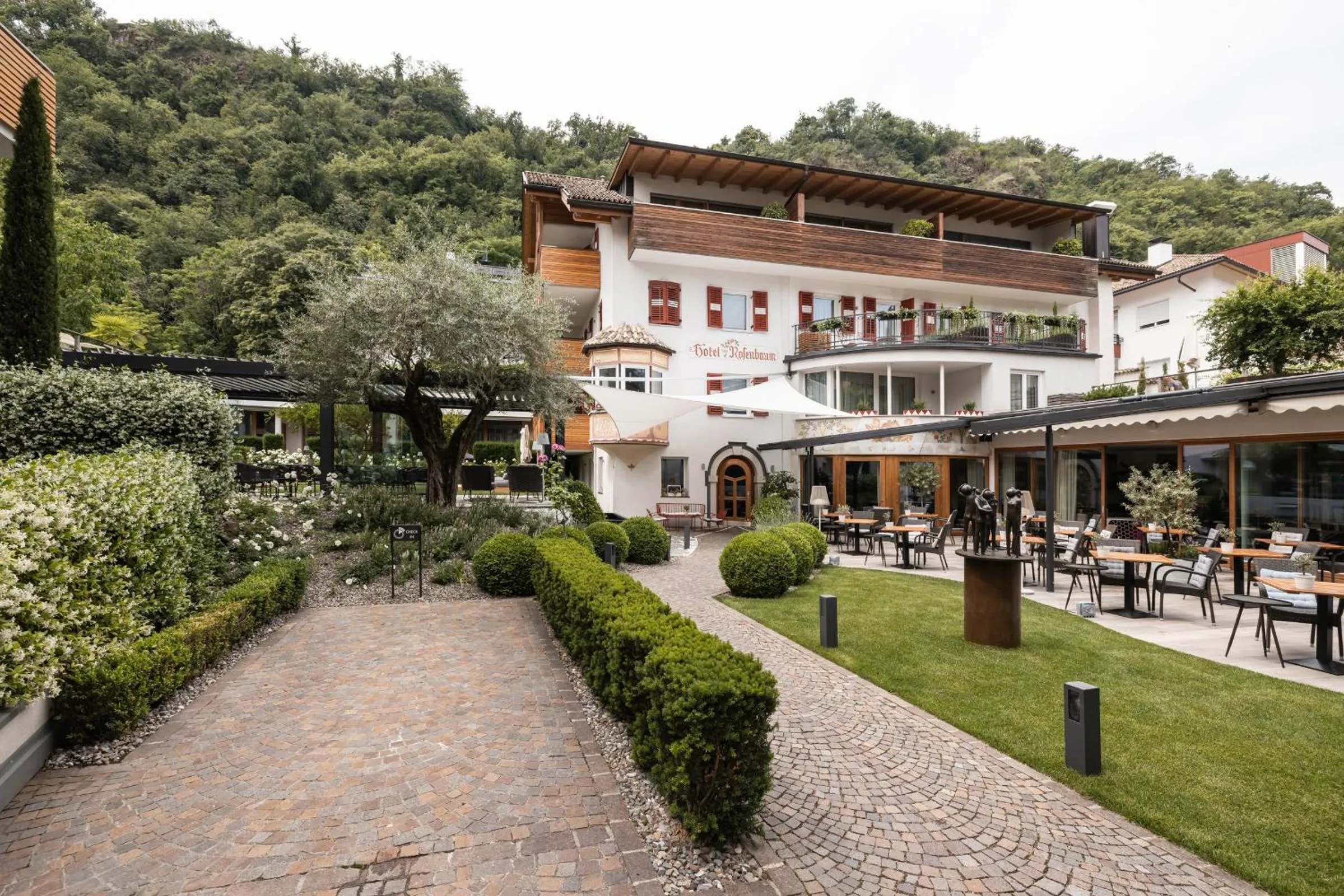 Patio in Boutique Hotel Zum Rosenbaum